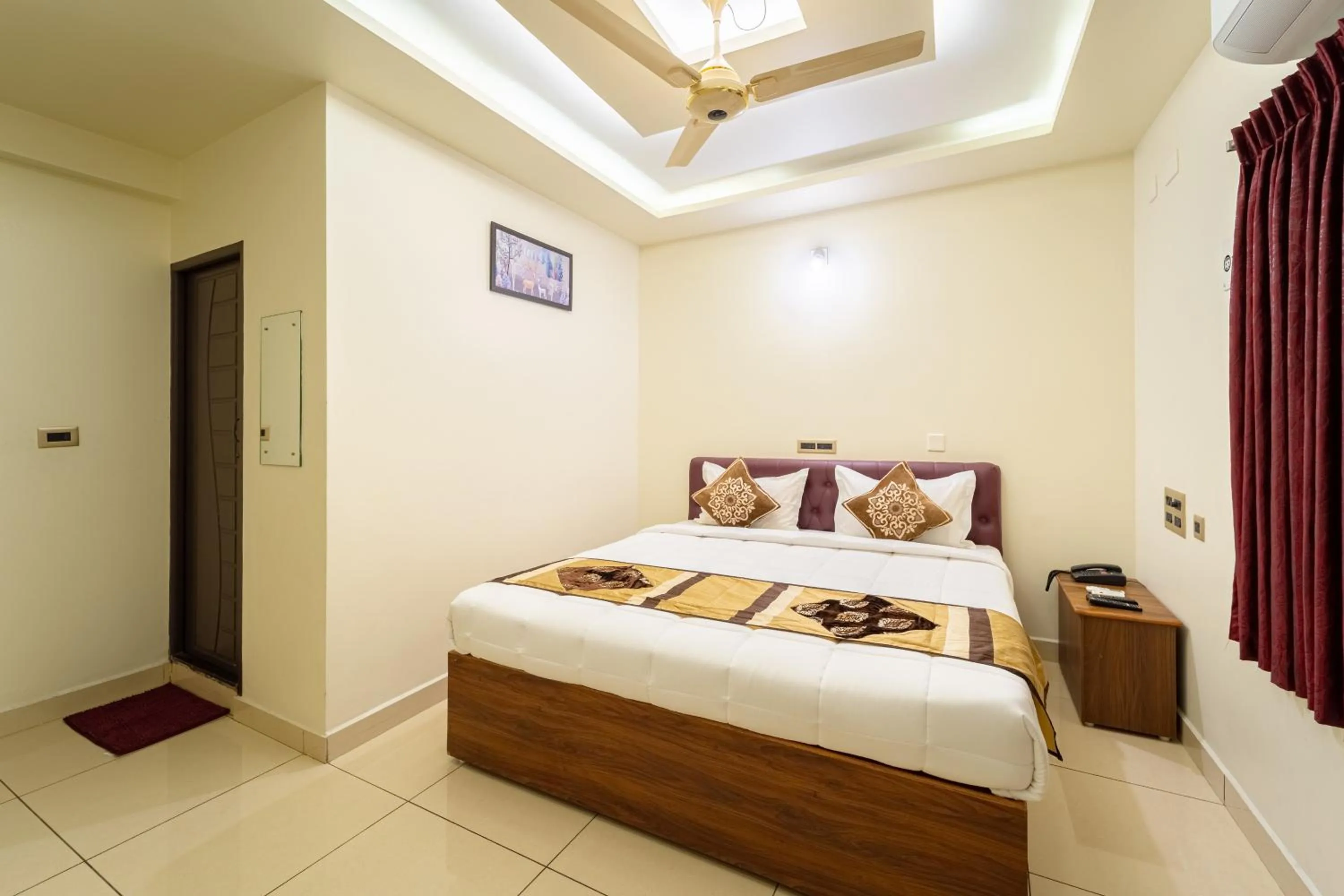 Bedroom in Pondy Stay