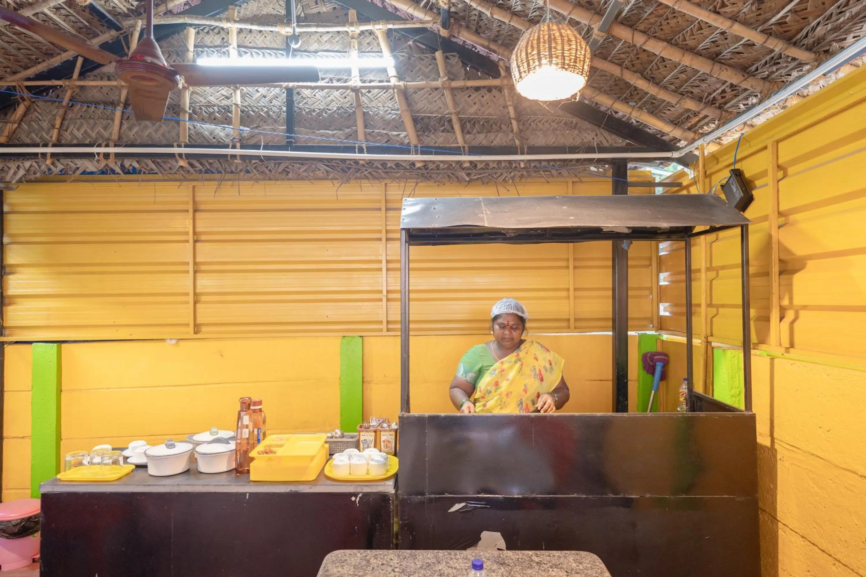 Breakfast in Pondy Stay