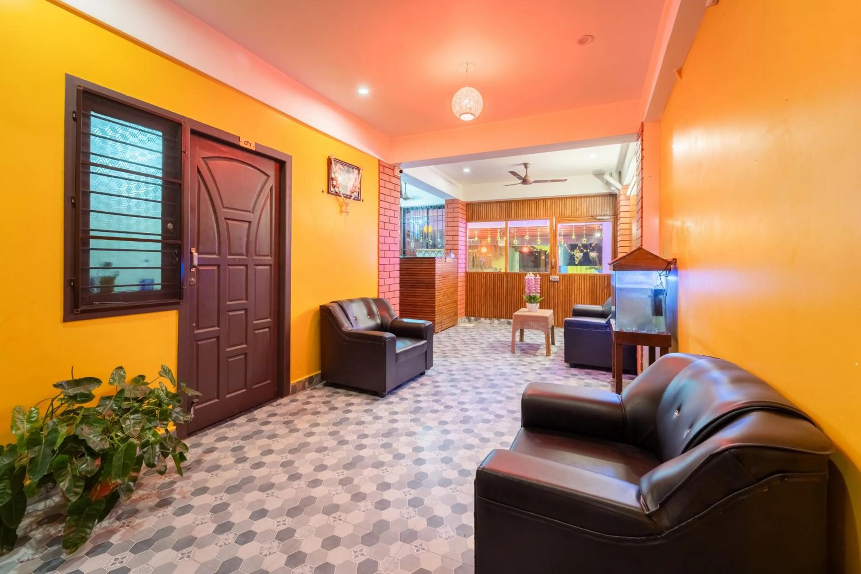 Lobby or reception in Pondy Stay