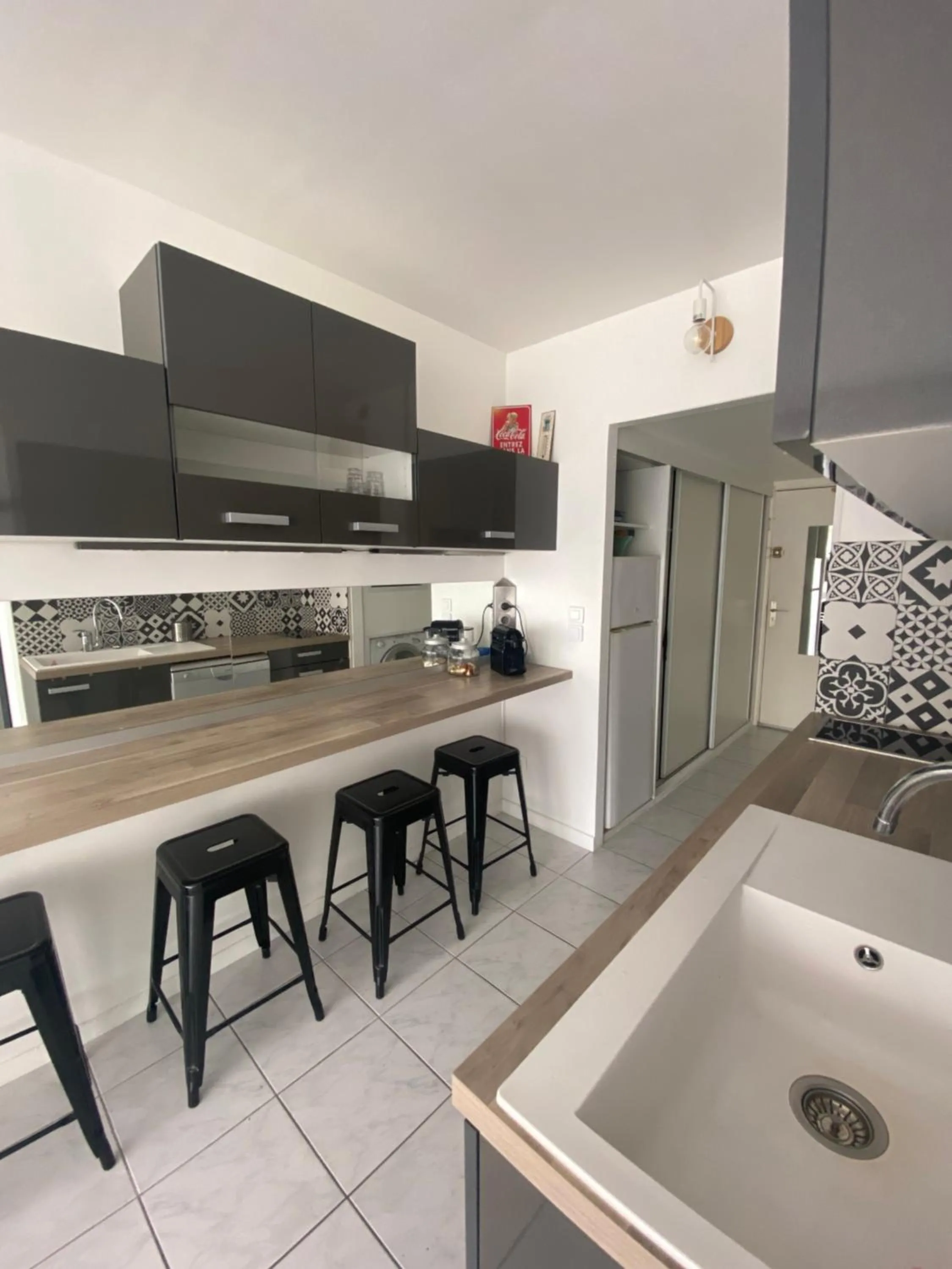 Studio 1 ère ligne Port Camargue avec piscine
