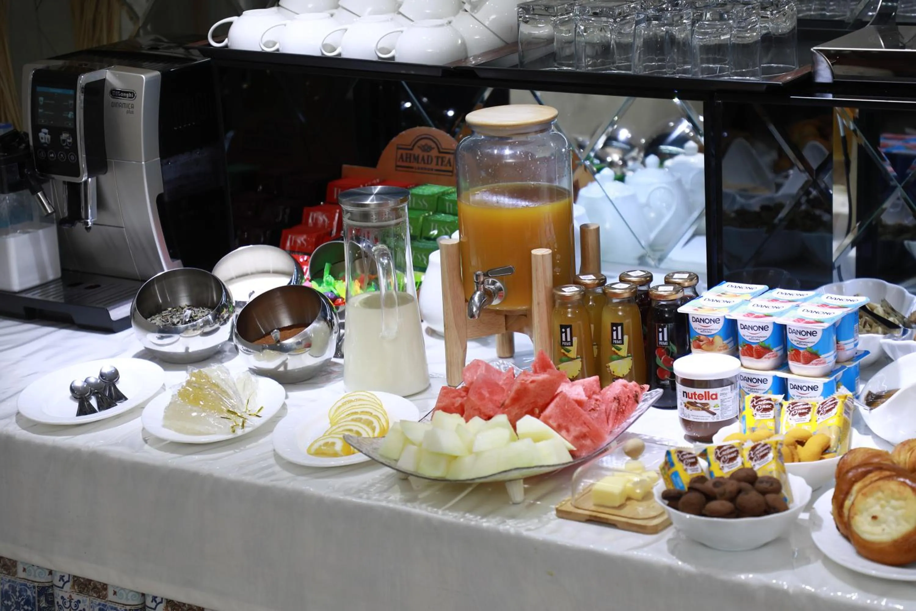 Breakfast in Sharq hotel