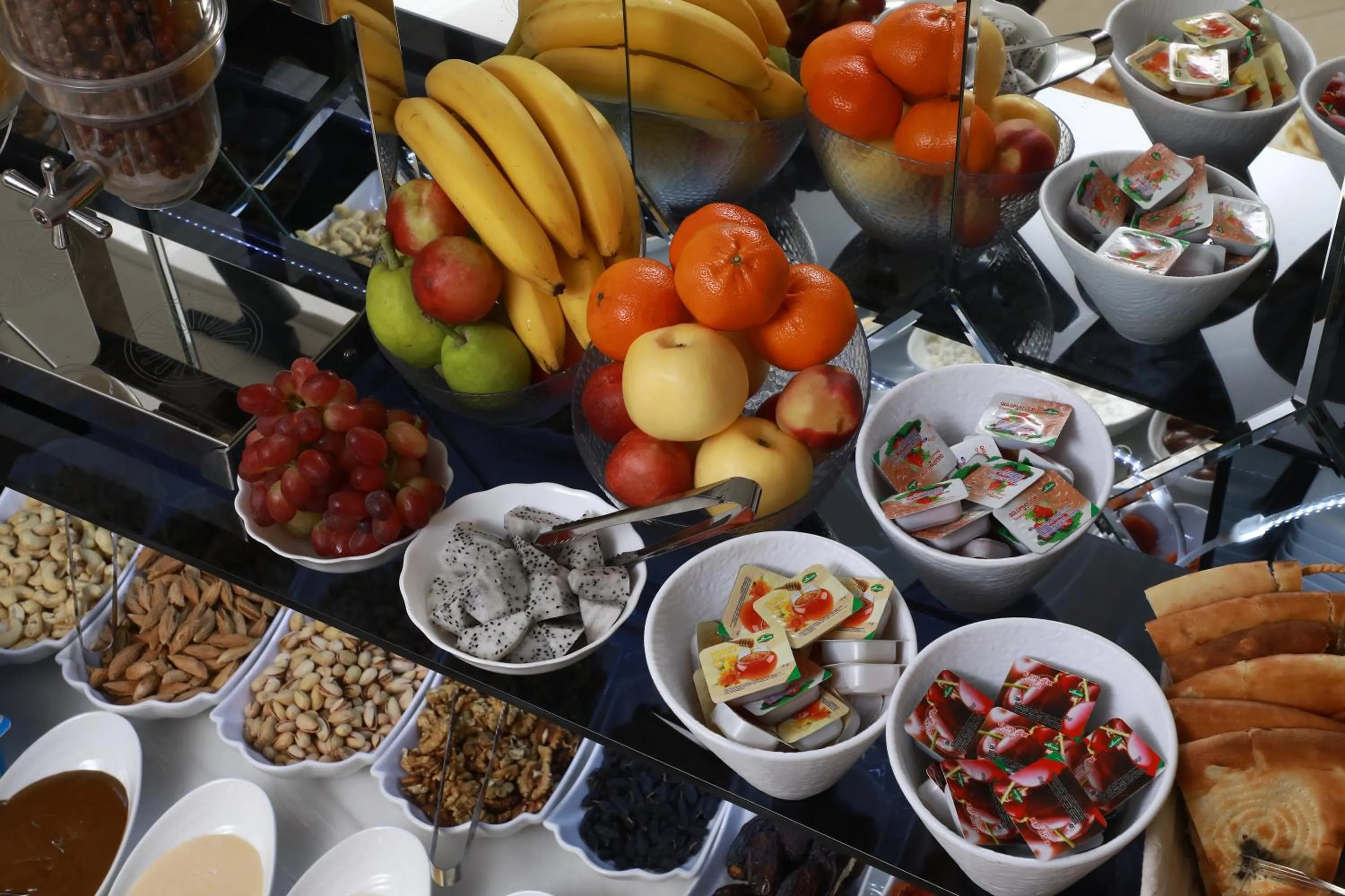 Breakfast in Sharq hotel