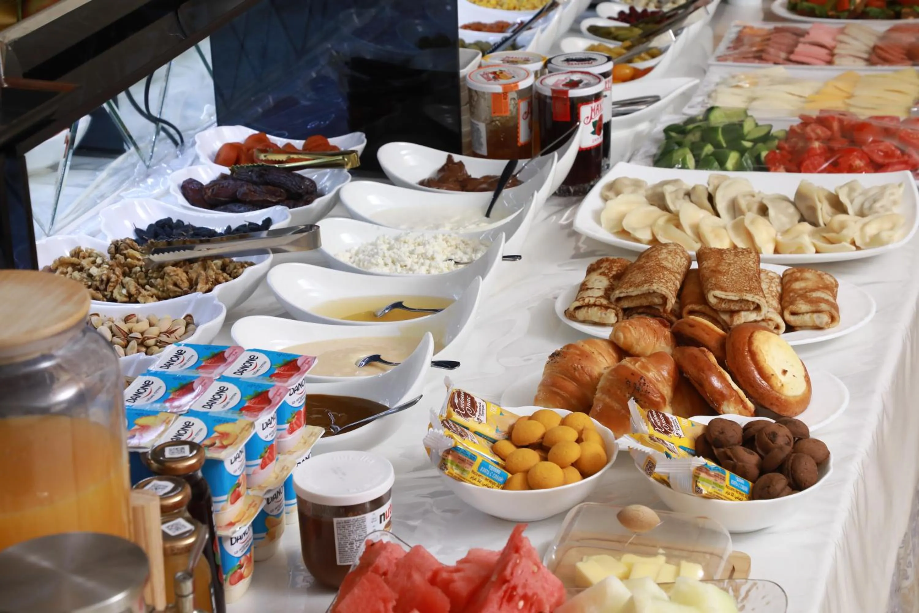 Breakfast in Sharq hotel