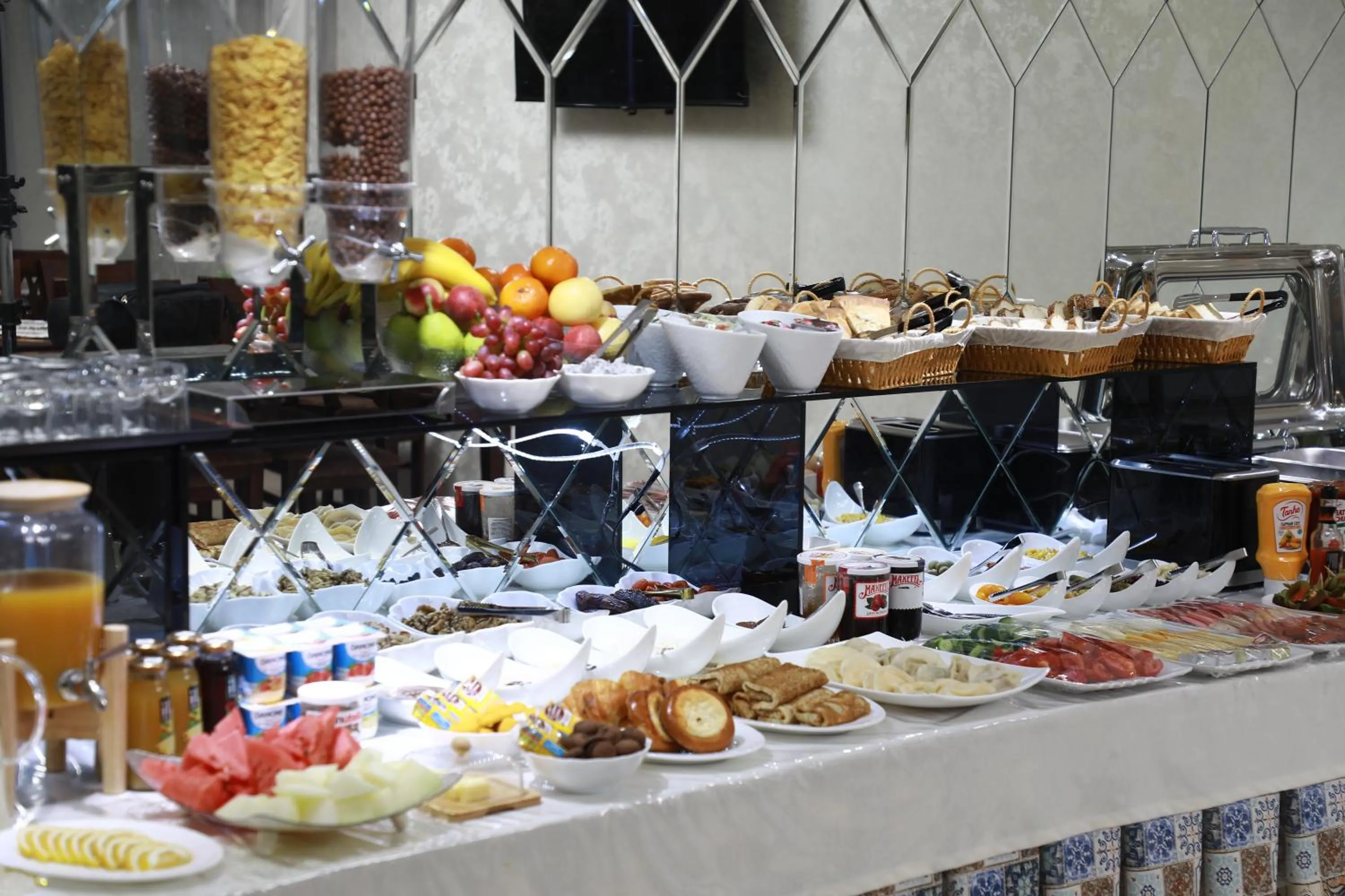 Breakfast in Sharq hotel