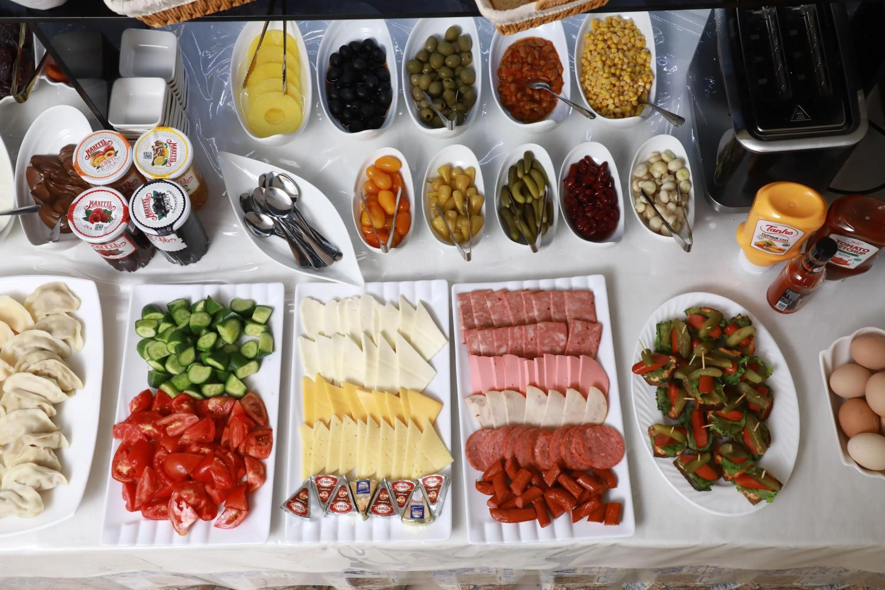 Breakfast in Sharq hotel