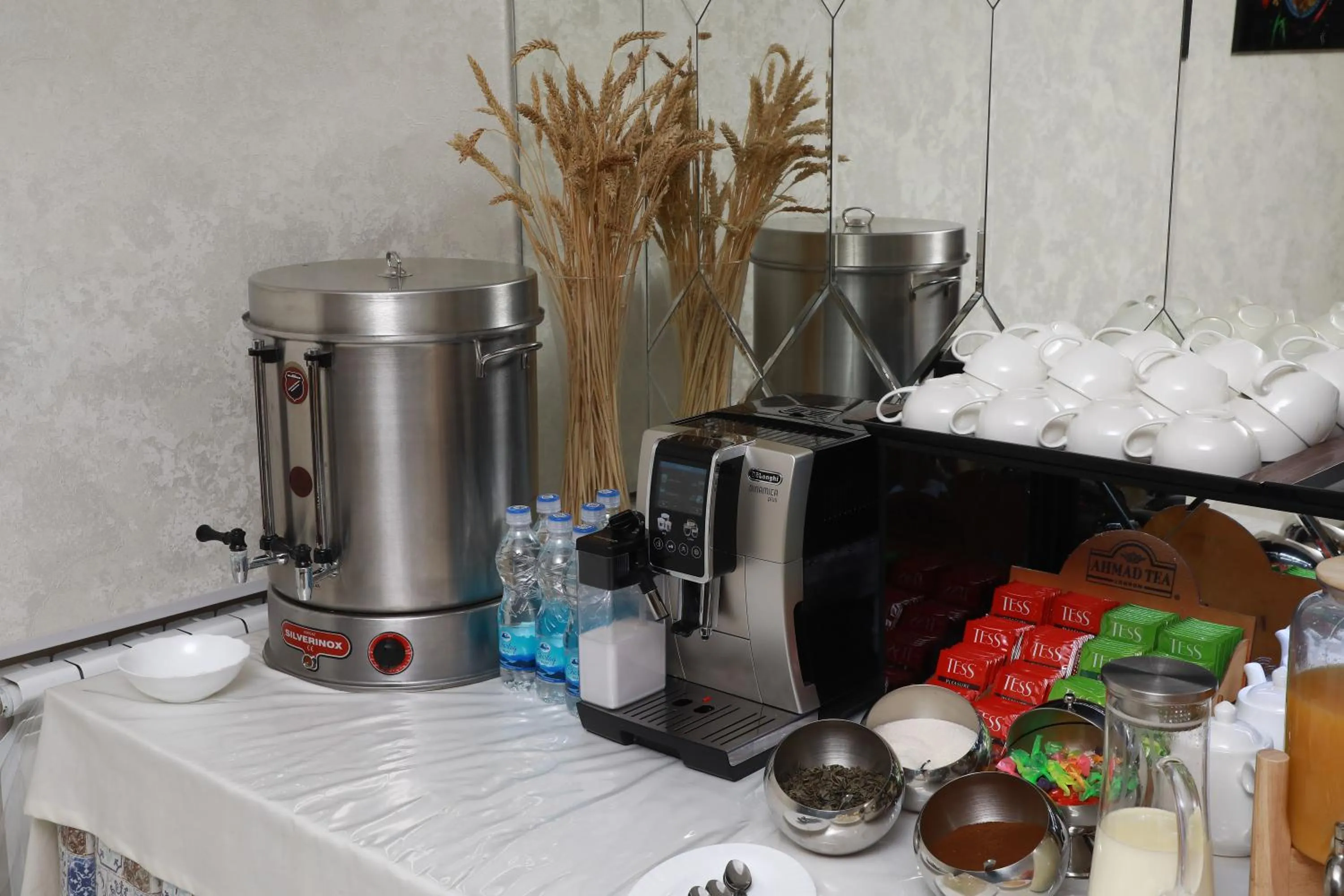 Breakfast in Sharq hotel