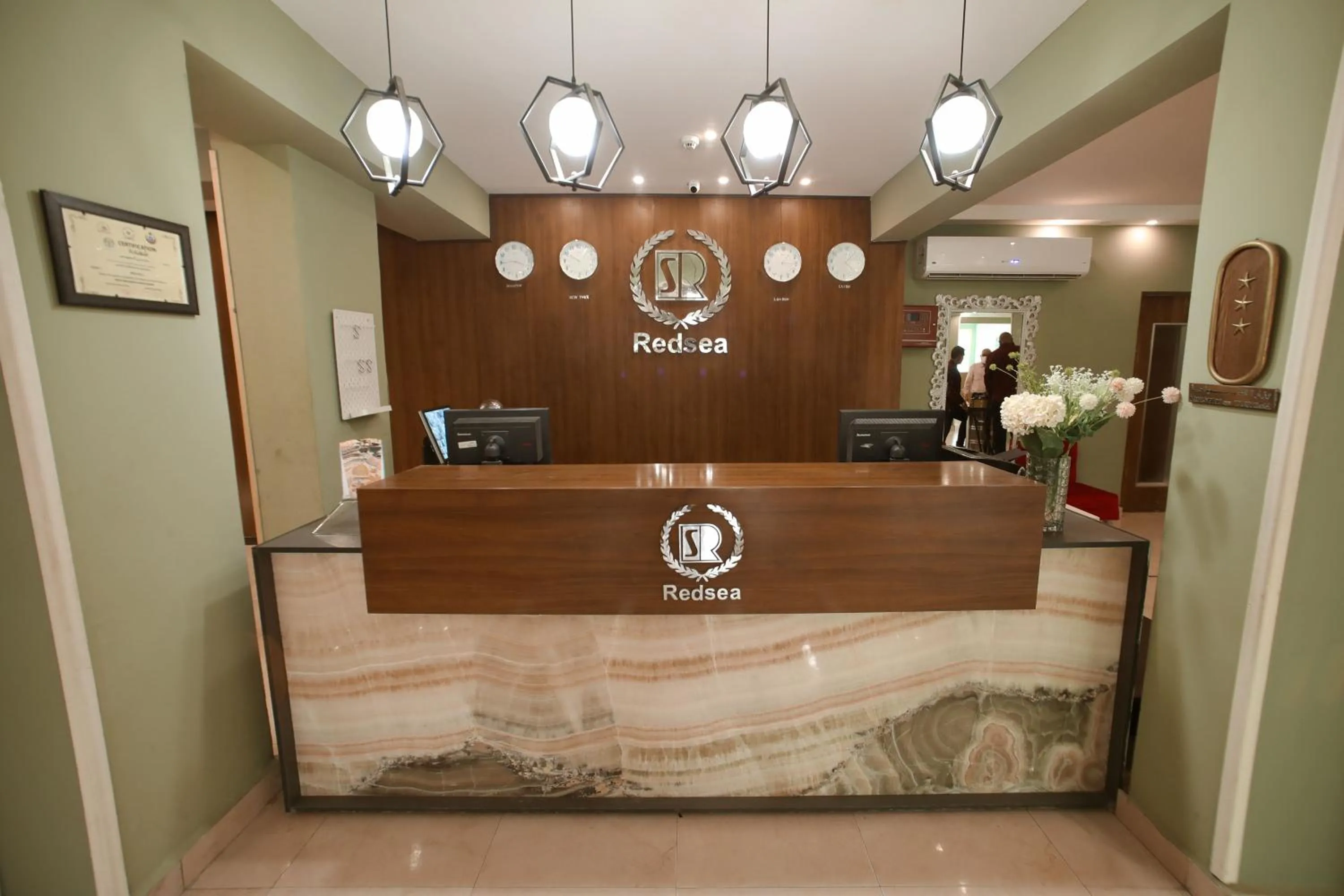 RED SEA HOTEL - فندق ريد سى