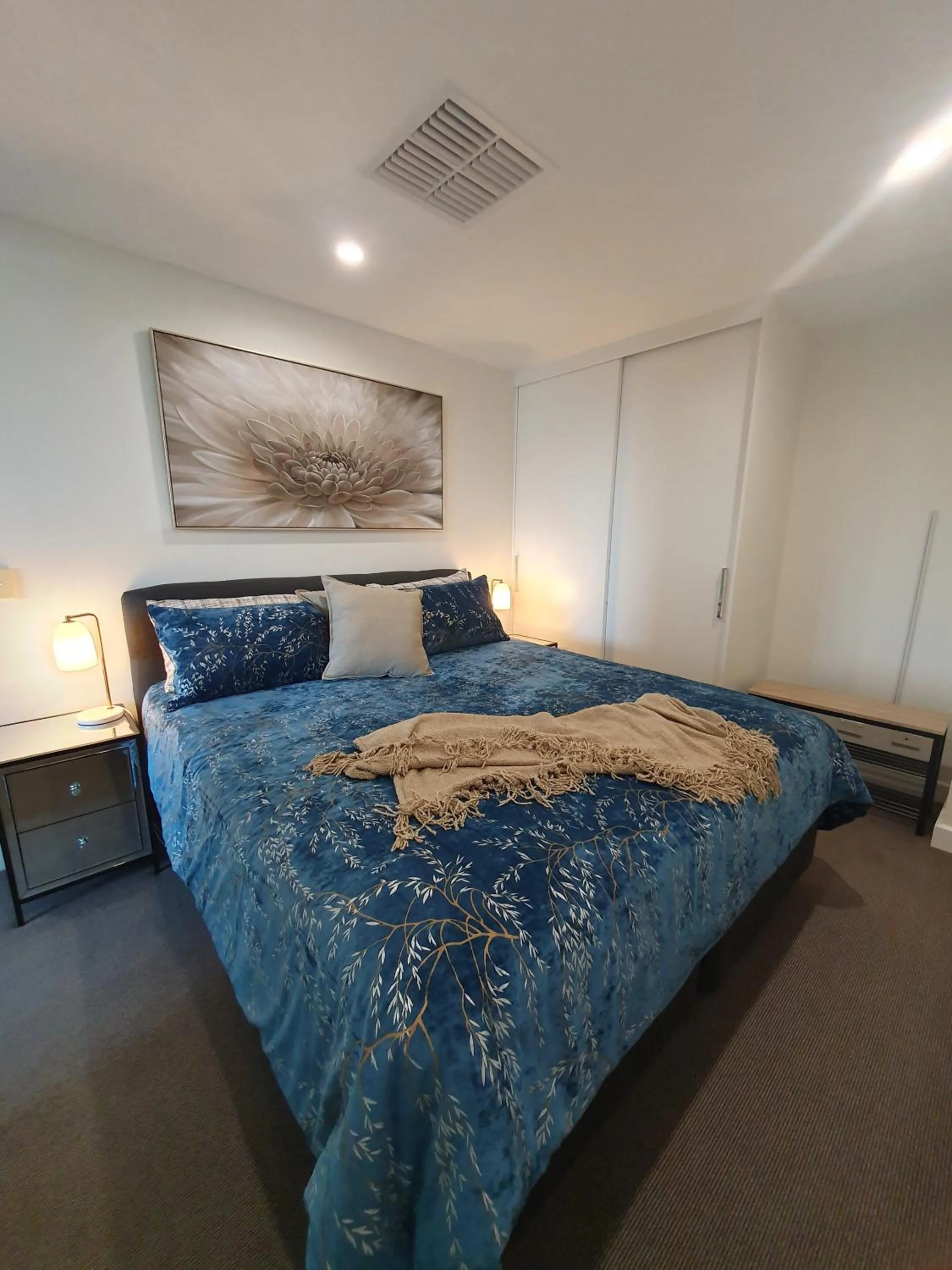 Colley 11-11 Sub-Penthouse Luxurious Glenelg