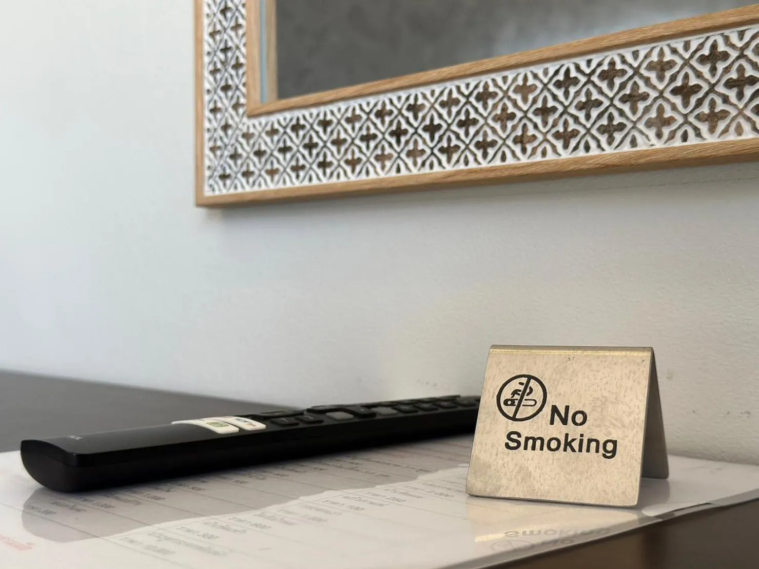 Text overlay in Na Khonglong