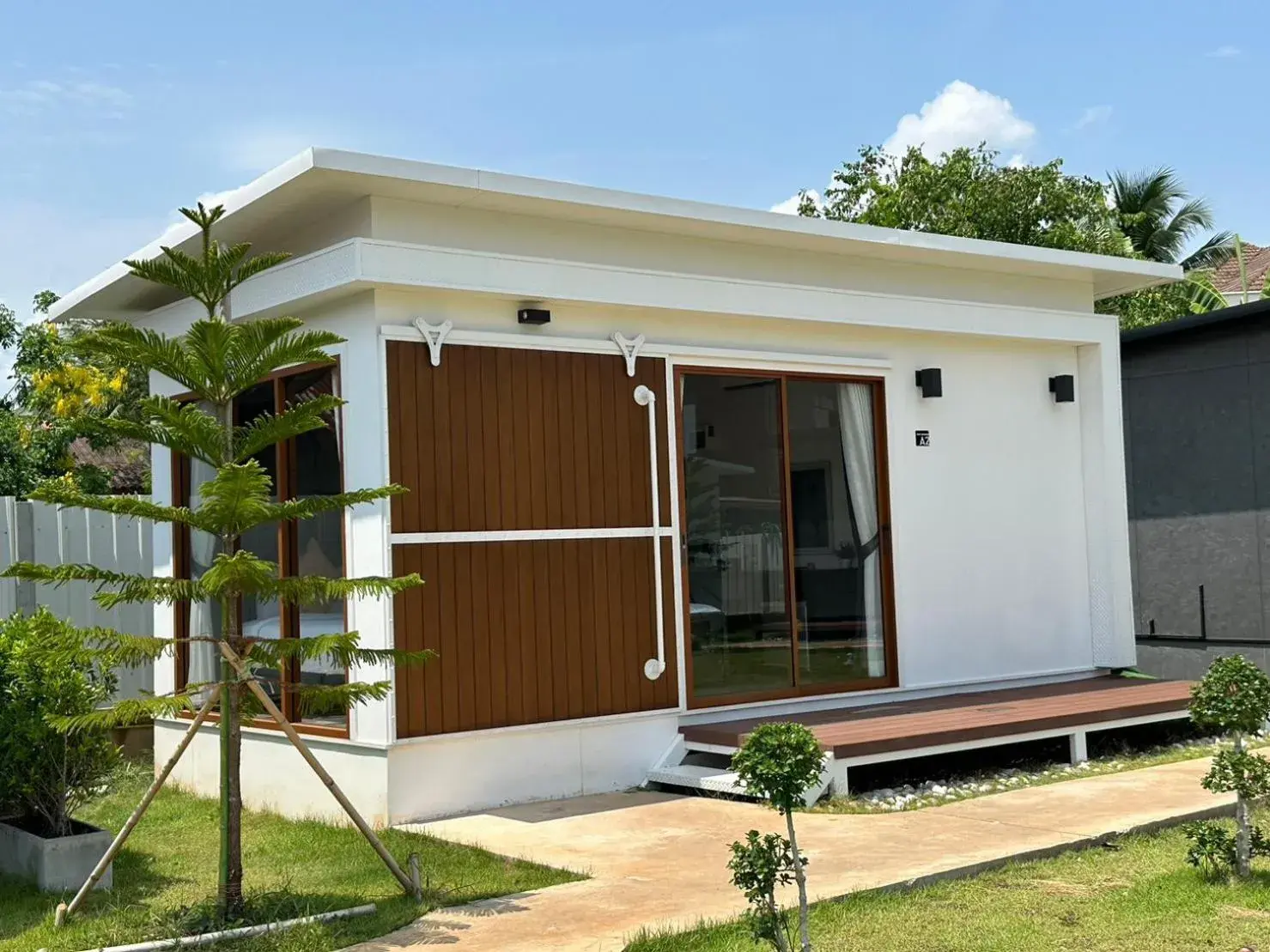 Property building in Na Khonglong Property building in Na Khonglong