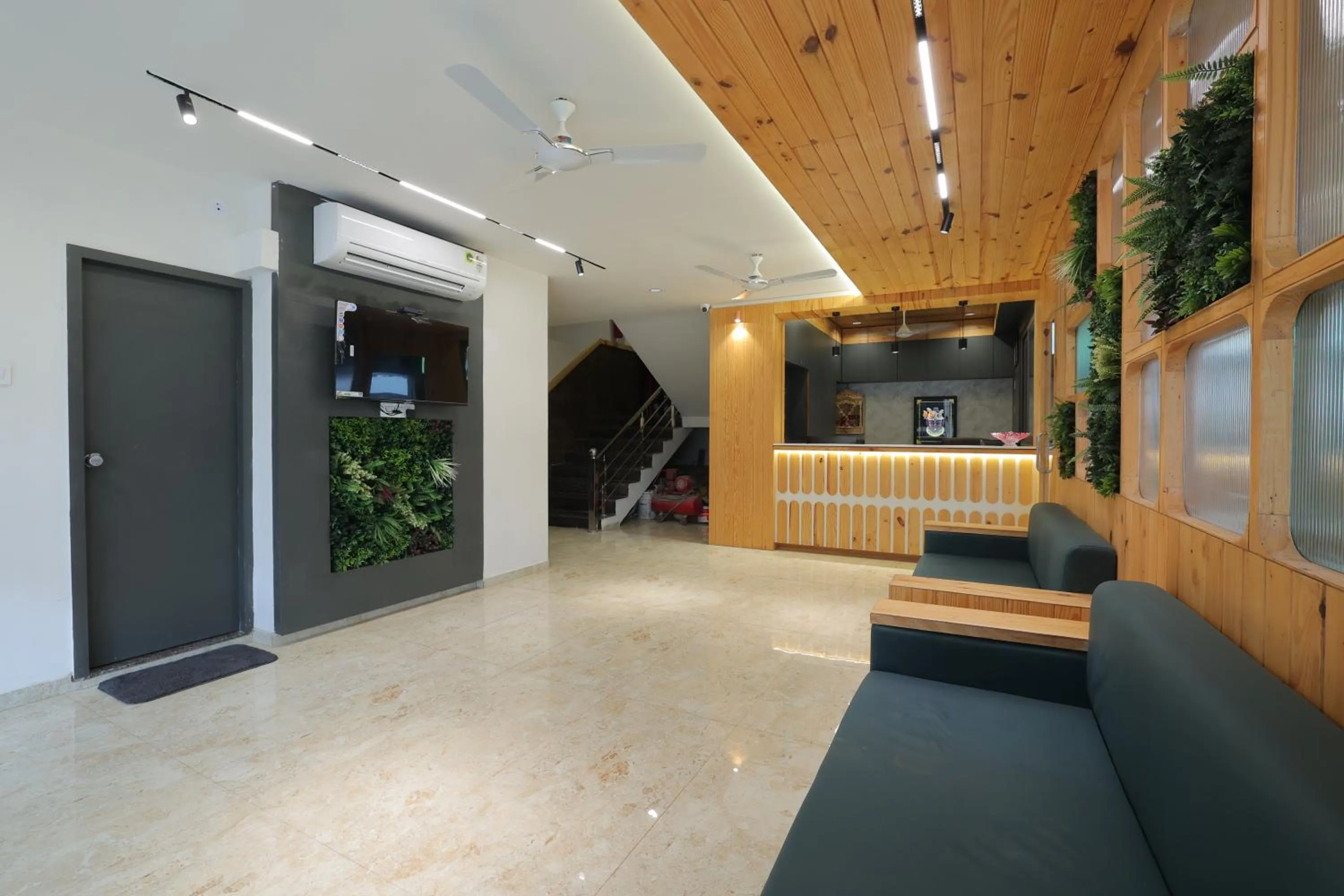 Seating area in Hotel Shayan Inn