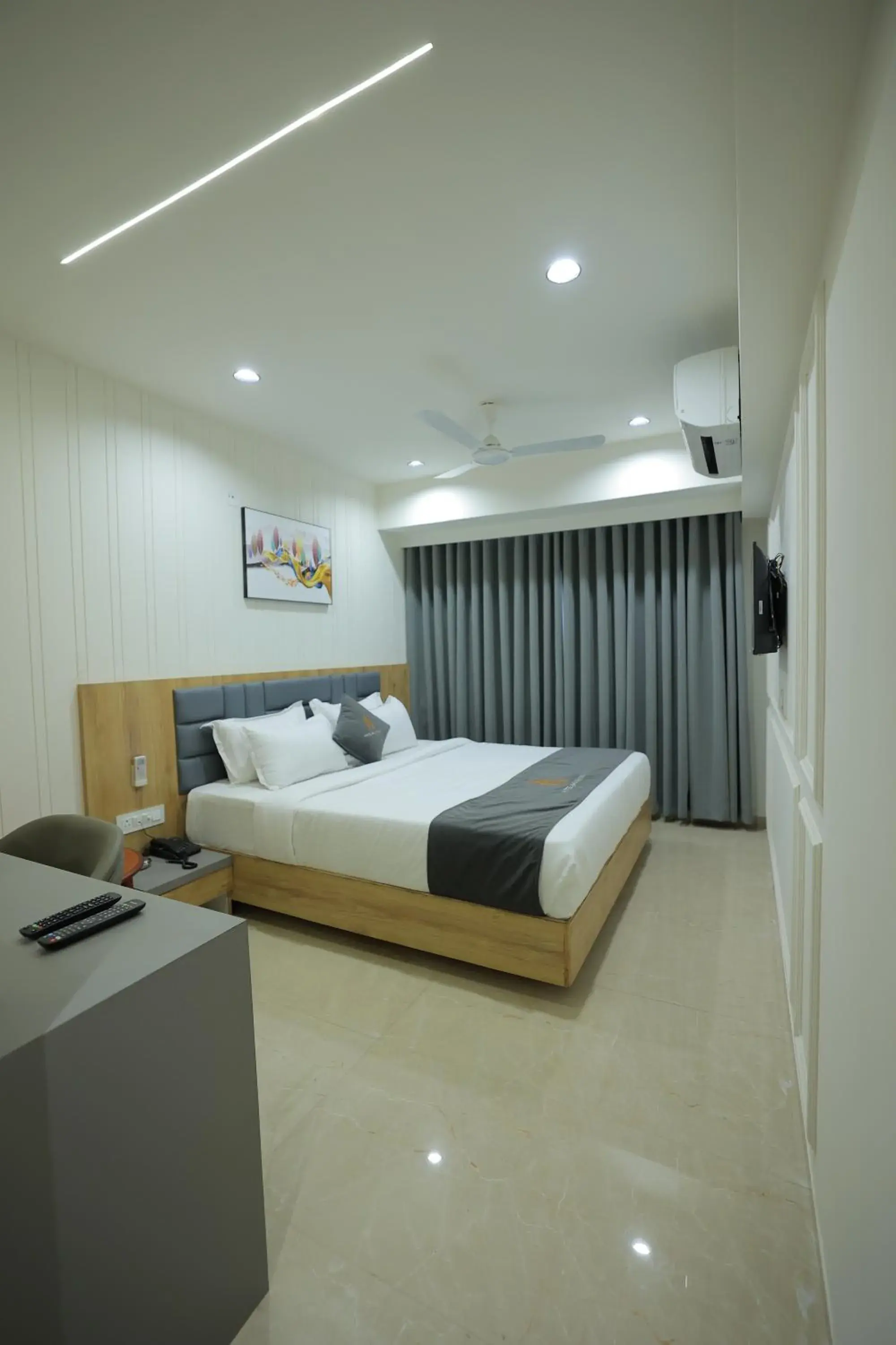 Bed in Hotel Shayan Inn Bed in Hotel Shayan Inn