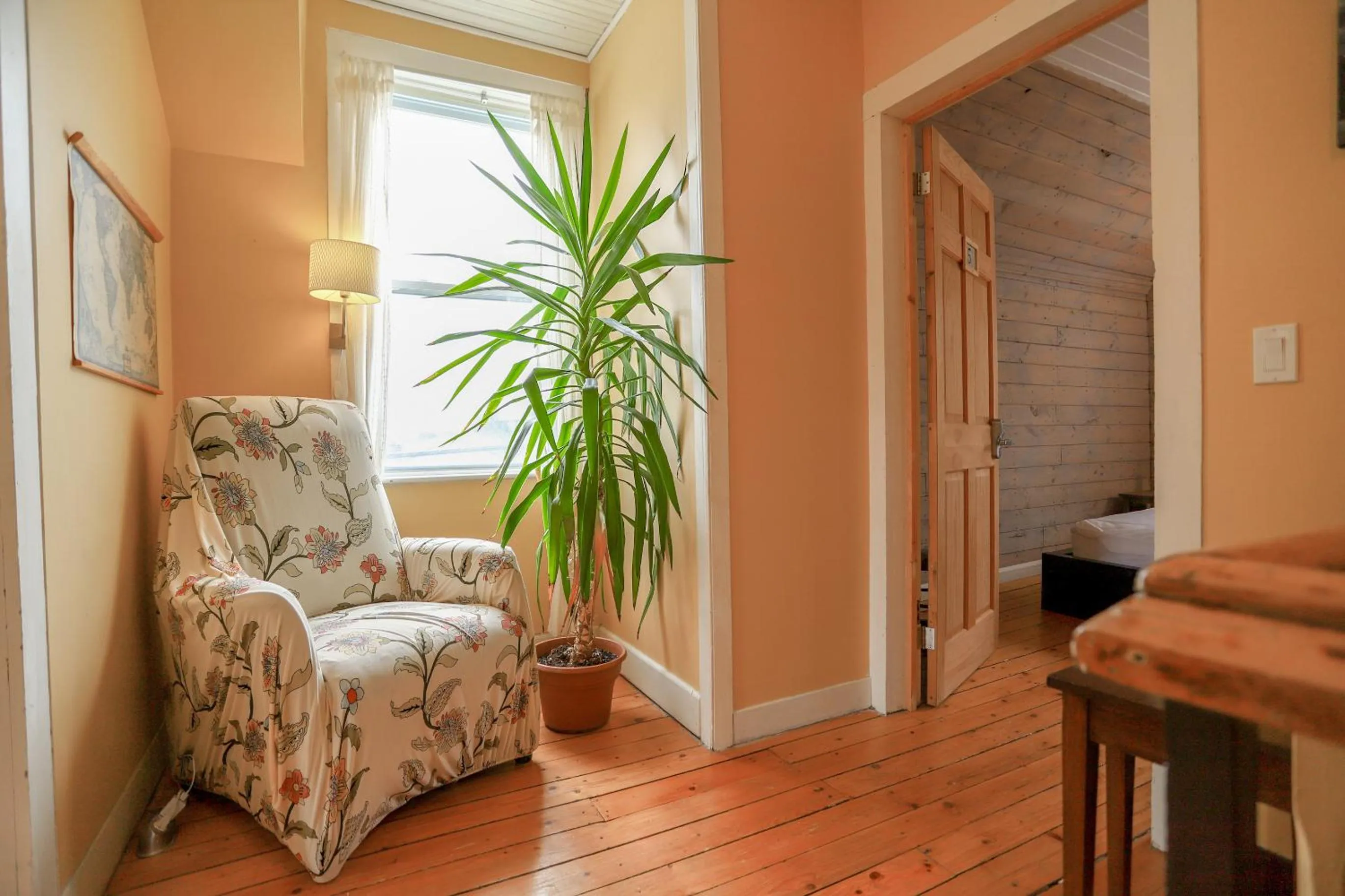 Seating area in 23Maple