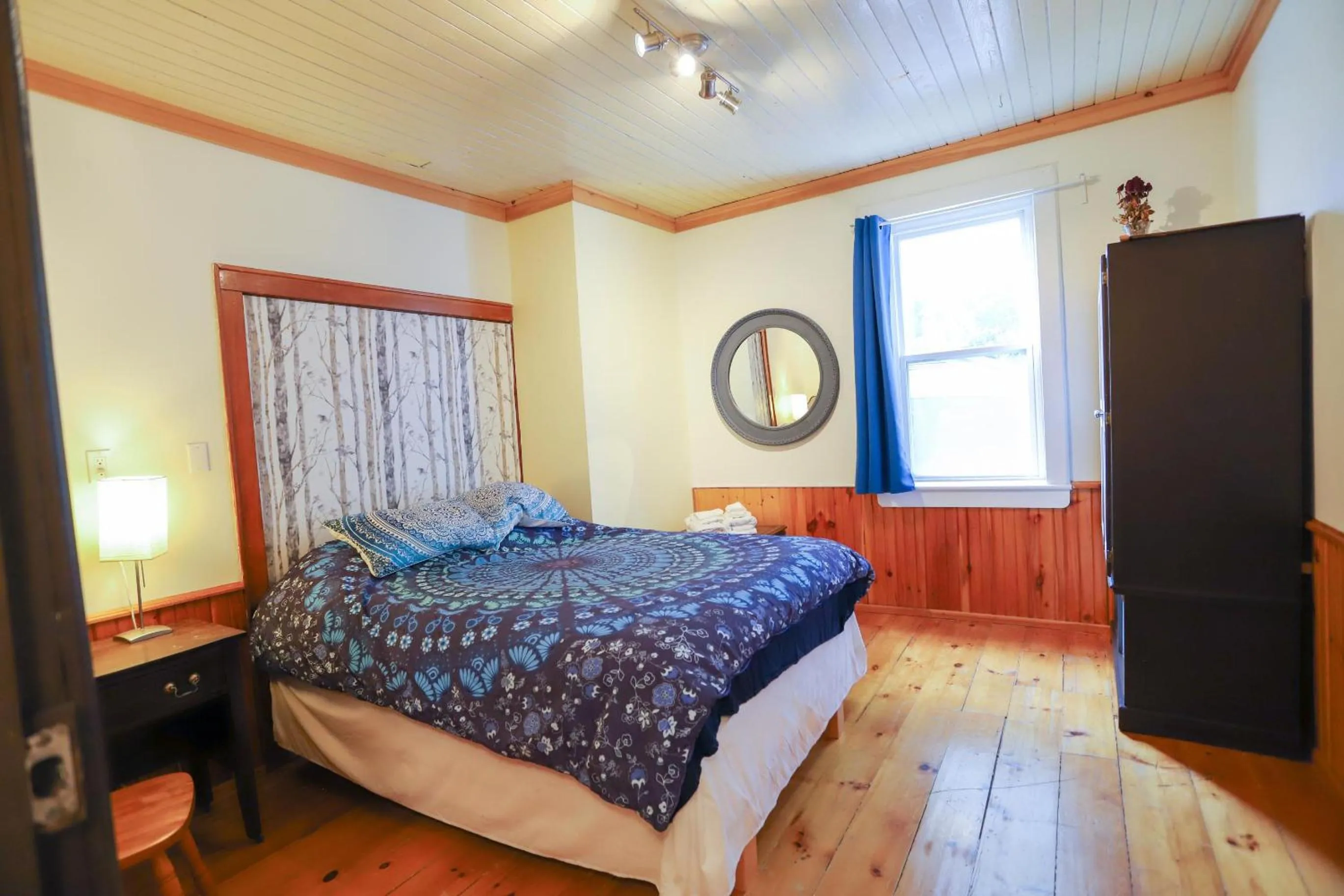 Bedroom, Bed in 23Maple