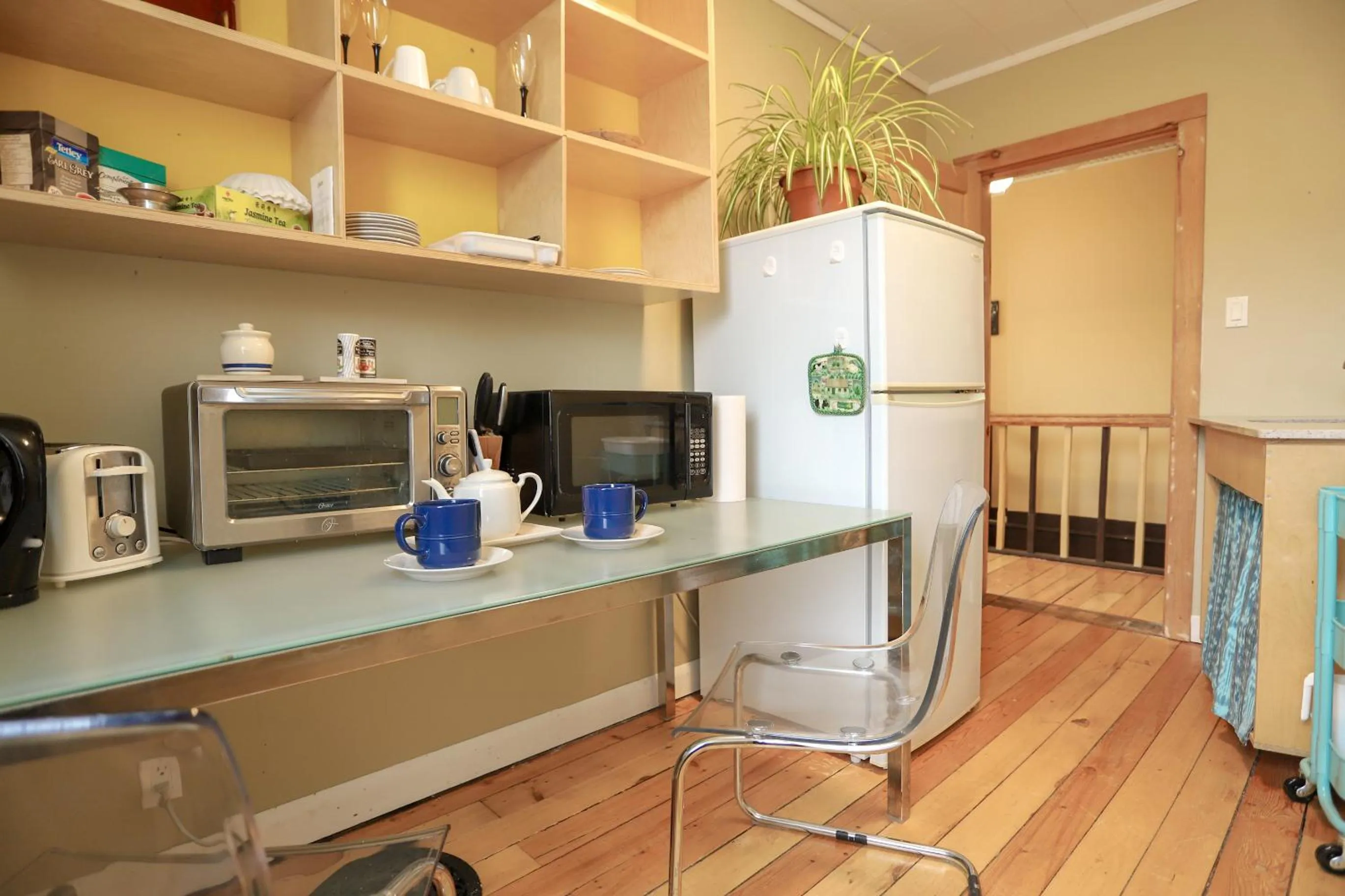 Coffee/tea facilities in 23Maple