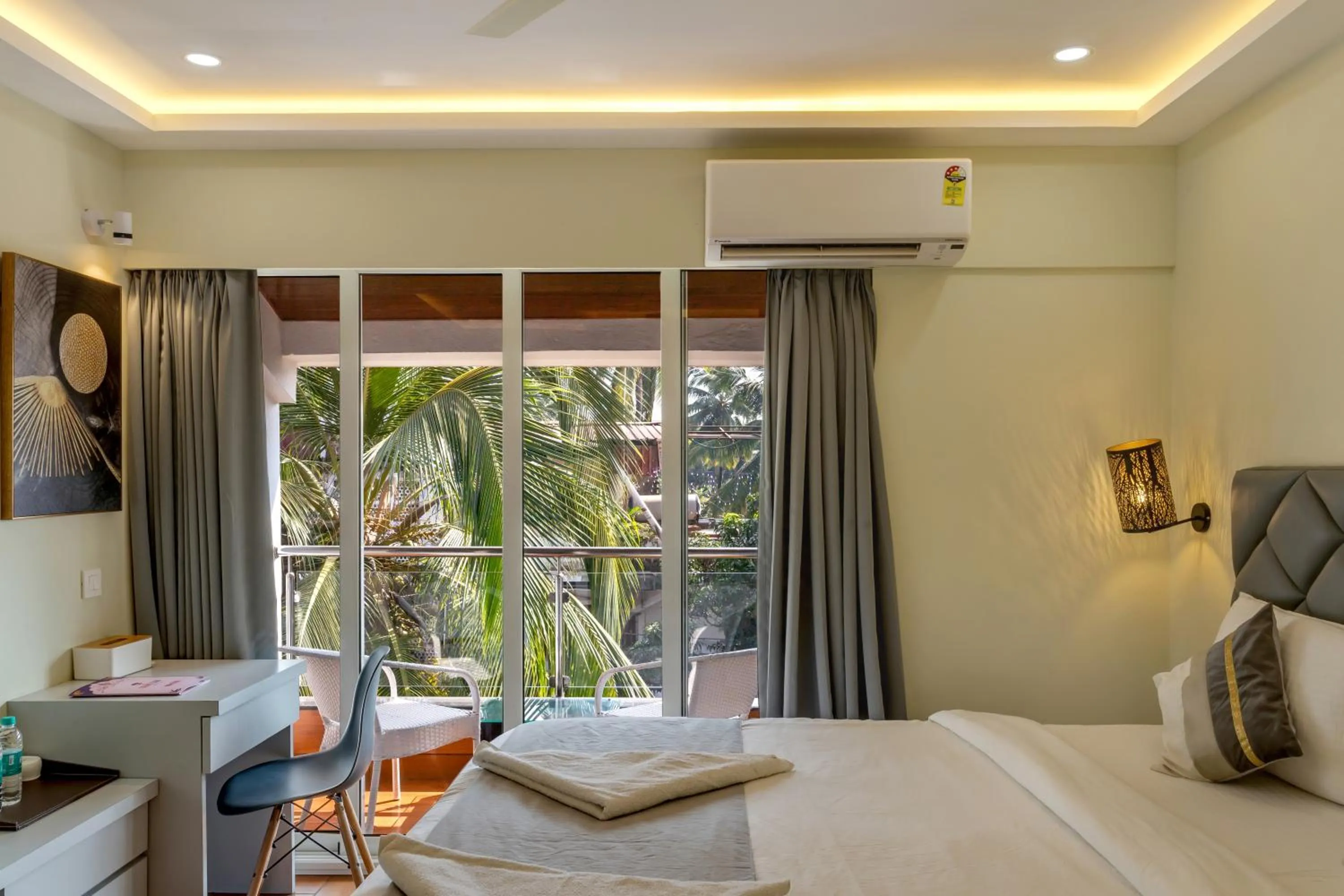 Photo of the whole room, Bed in La baga Beach Hotel