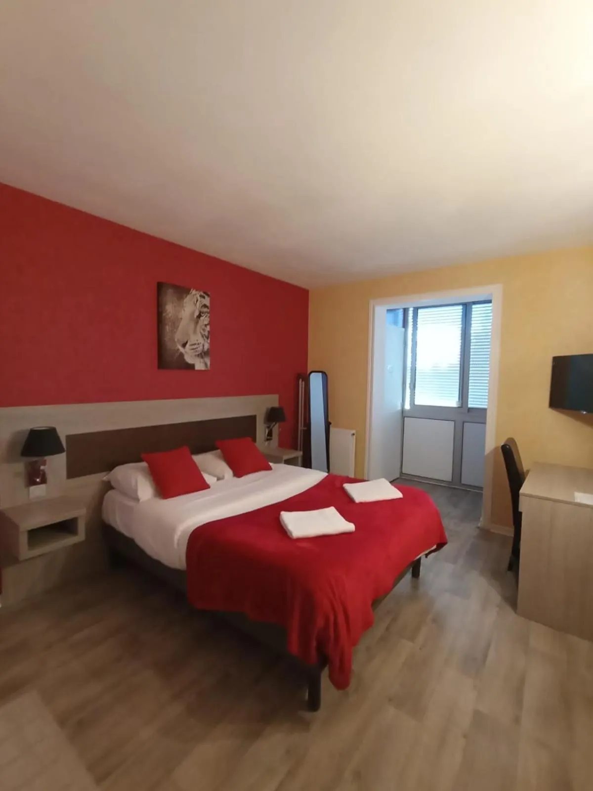 Bed in Auberge du pont canal