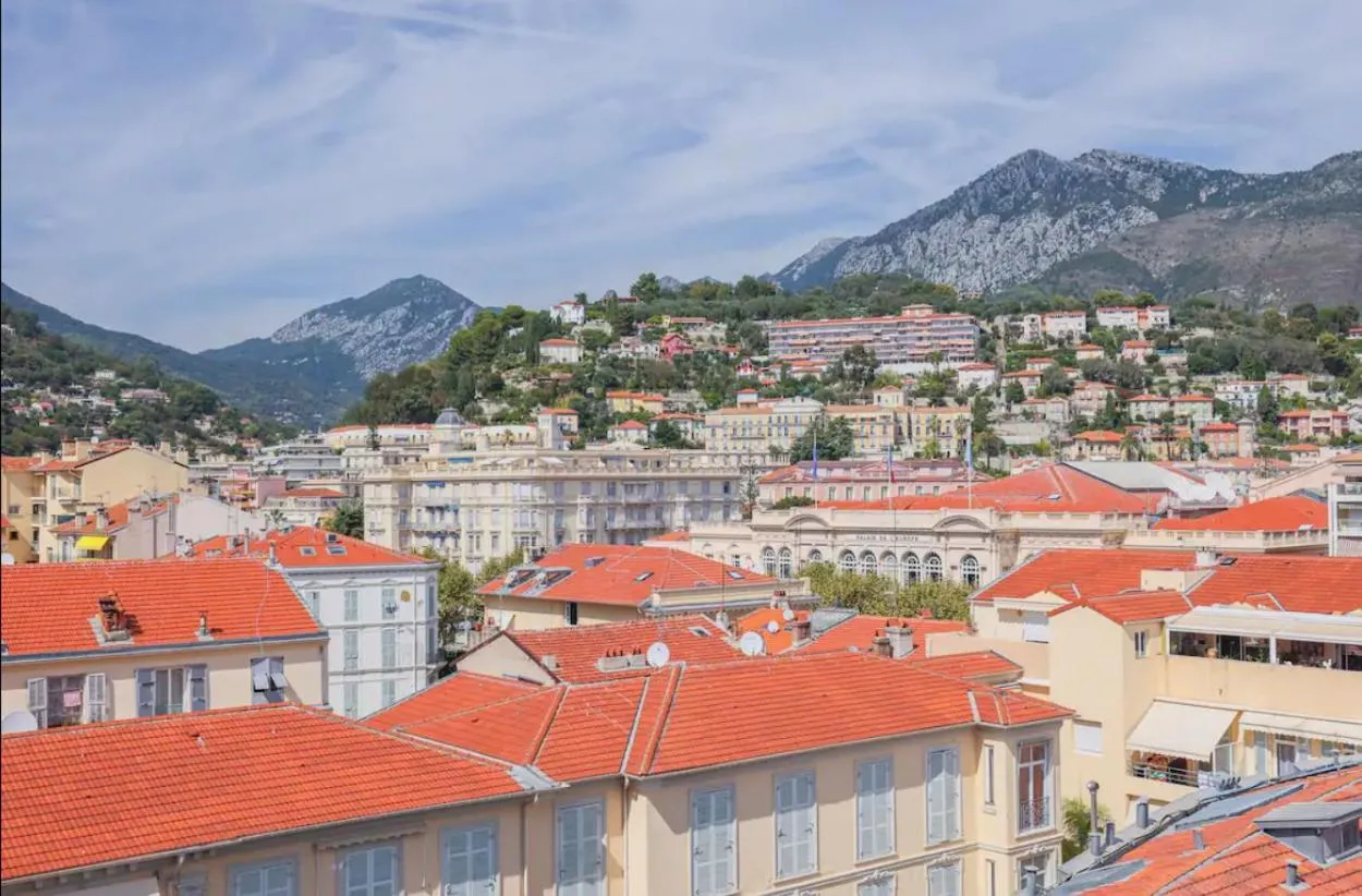 2P - terrasse - parking - plage