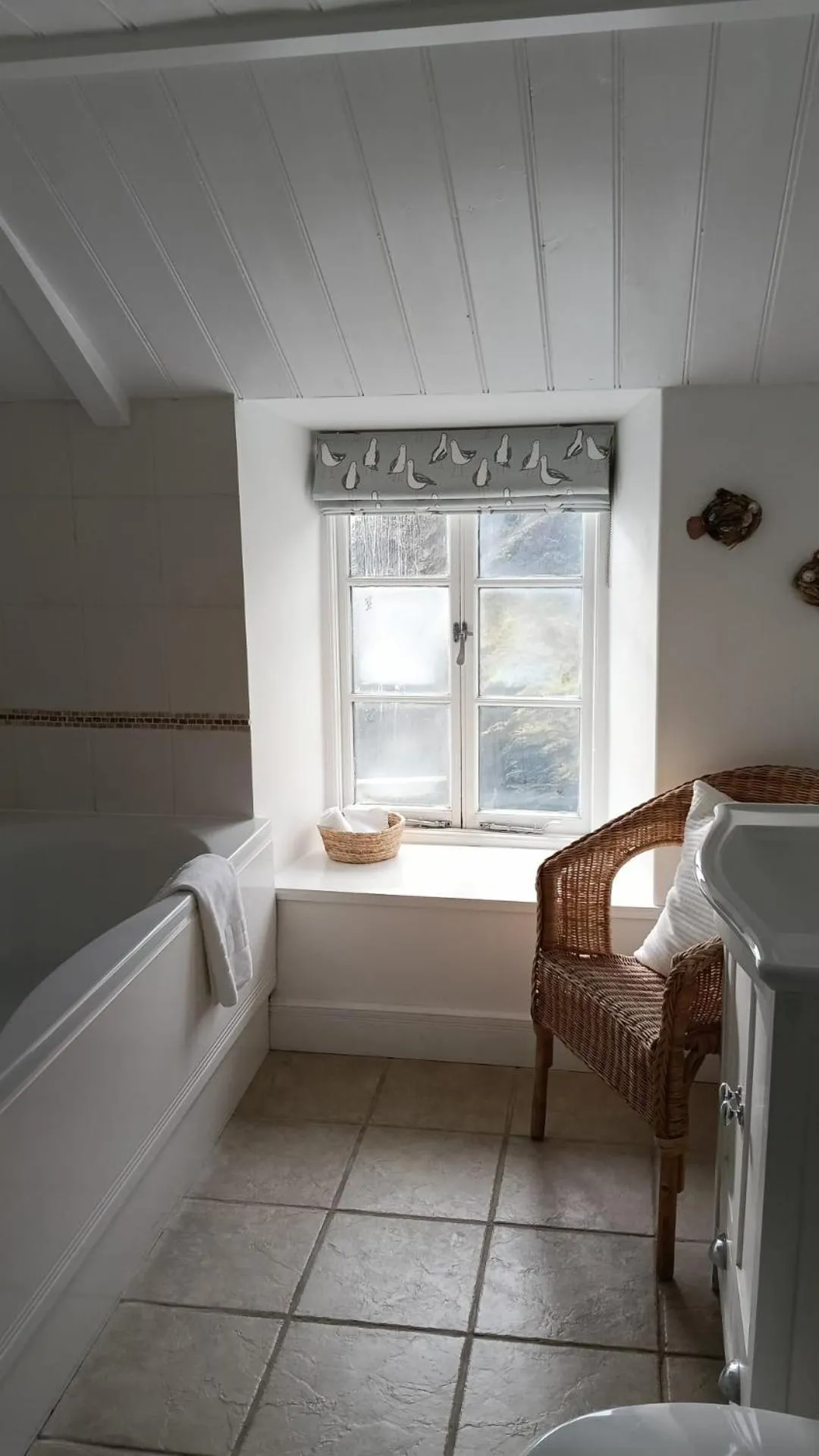 Bathroom, Bed in Lugger Hotel ‘A Bespoke Hotel’