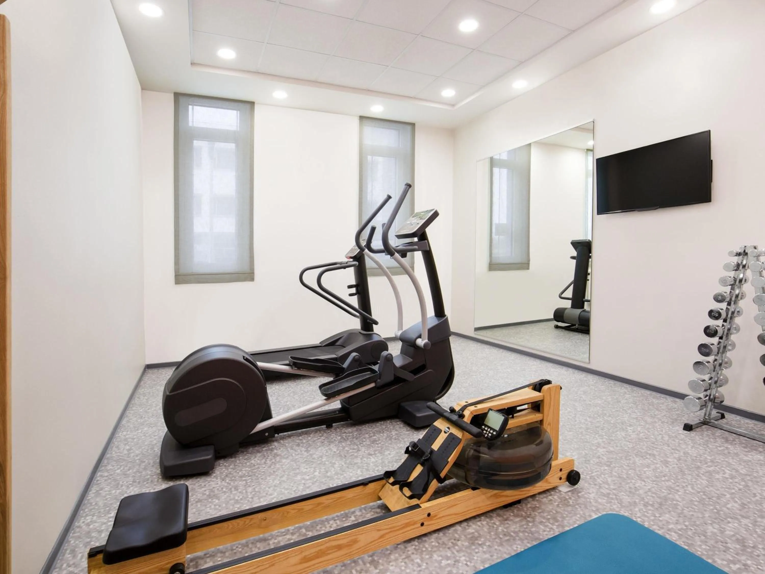 Fitness centre/facilities in Aparthotel Adagio access München City Olympiapark