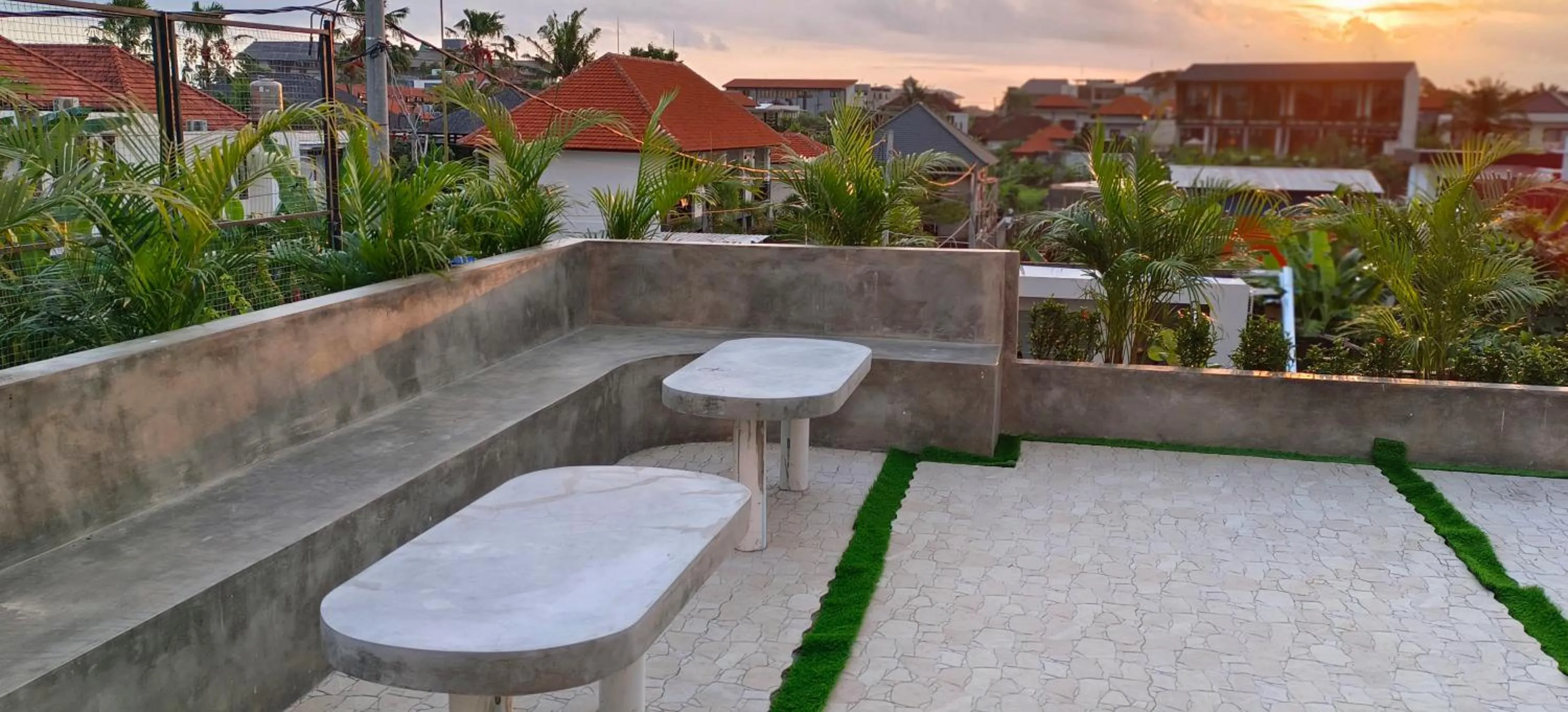 FULLMOON CANGGU Nelayan