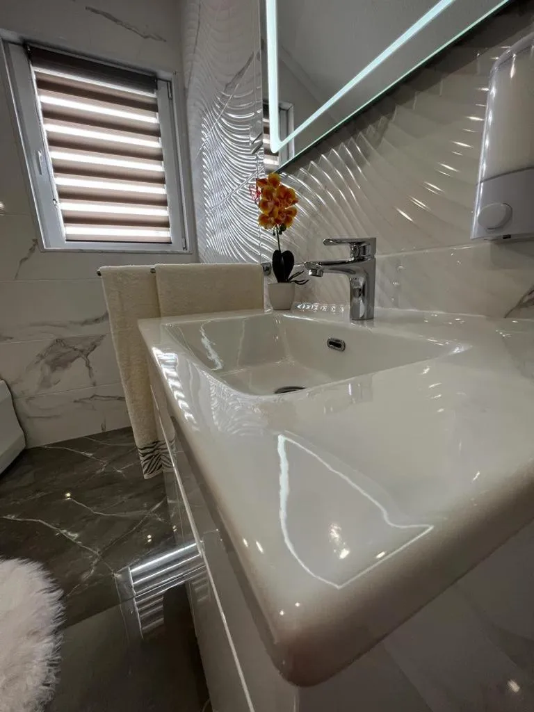 Luxury Apartment Megy