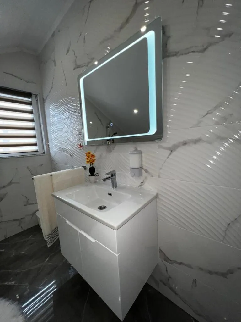 Luxury Apartment Megy