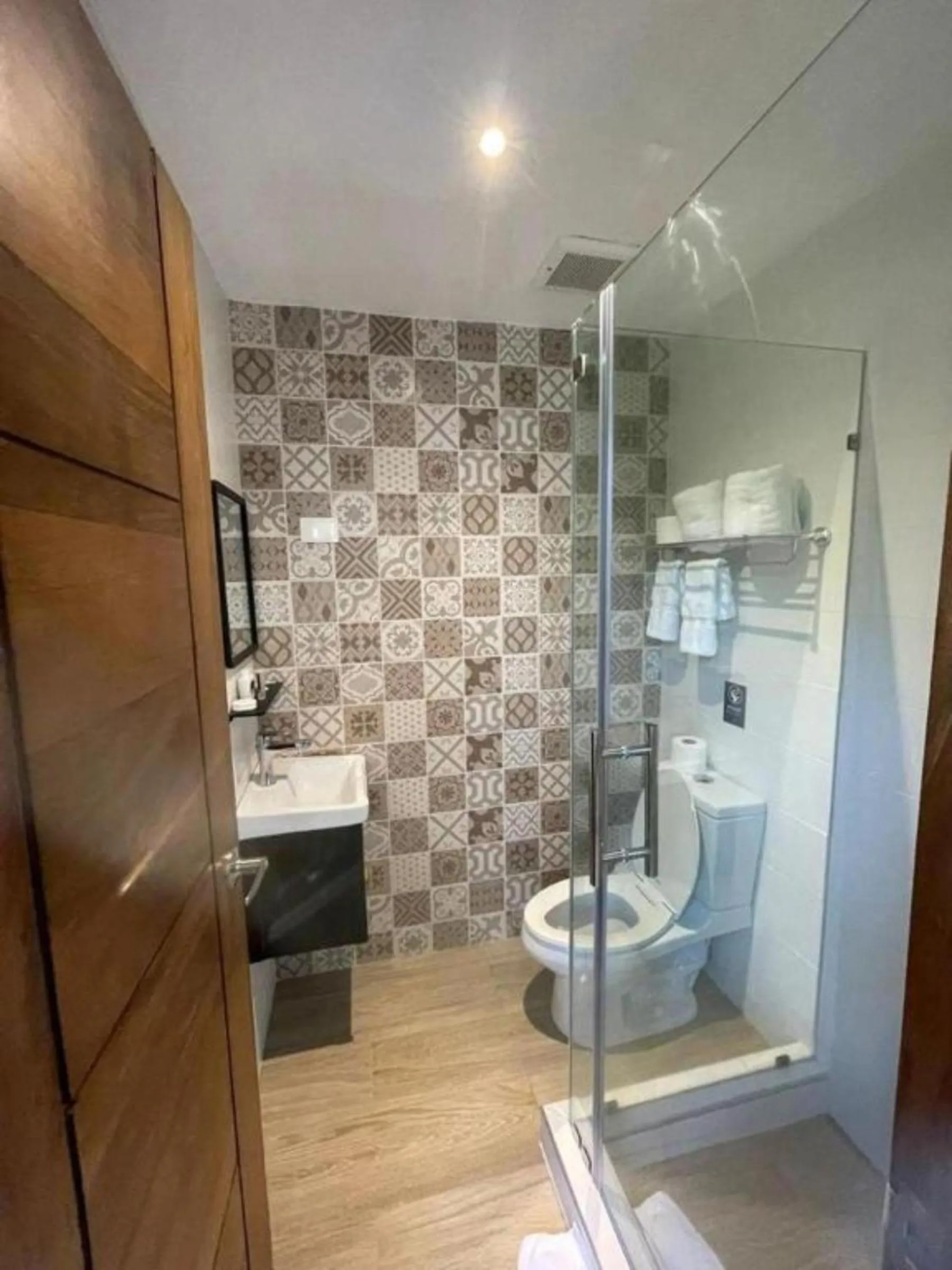 Shower in Hotel Pinar Dorado By Hotel Gran Jimenoa