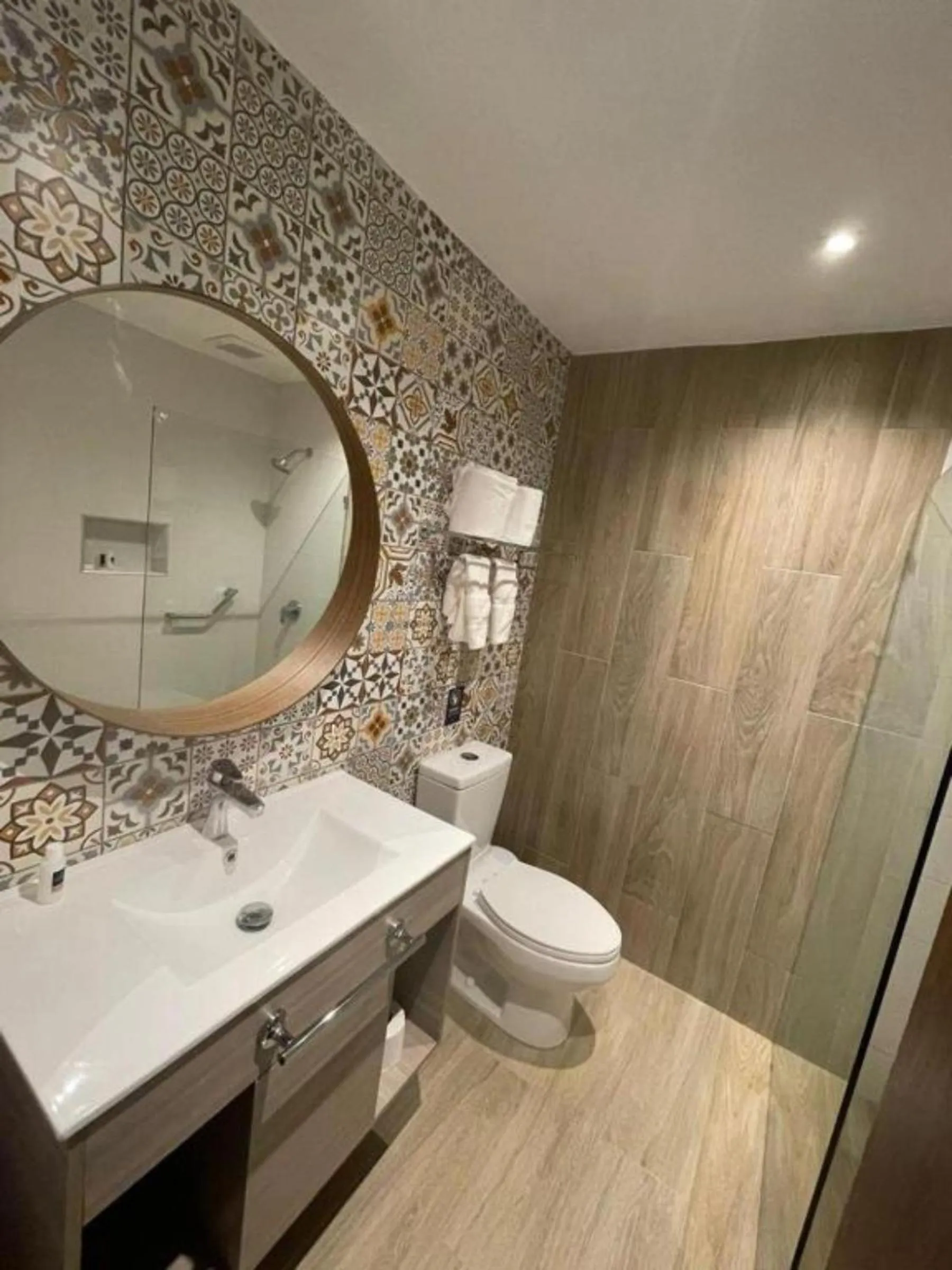 Shower in Hotel Pinar Dorado By Hotel Gran Jimenoa