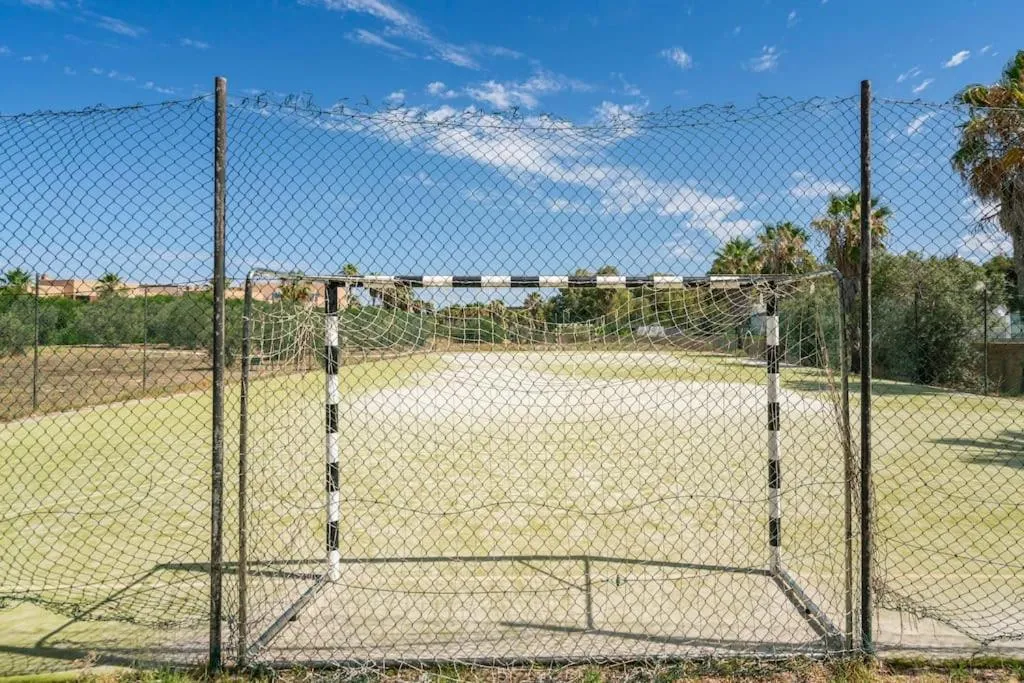Tennis court in Herdade dos Salgados Harmonia