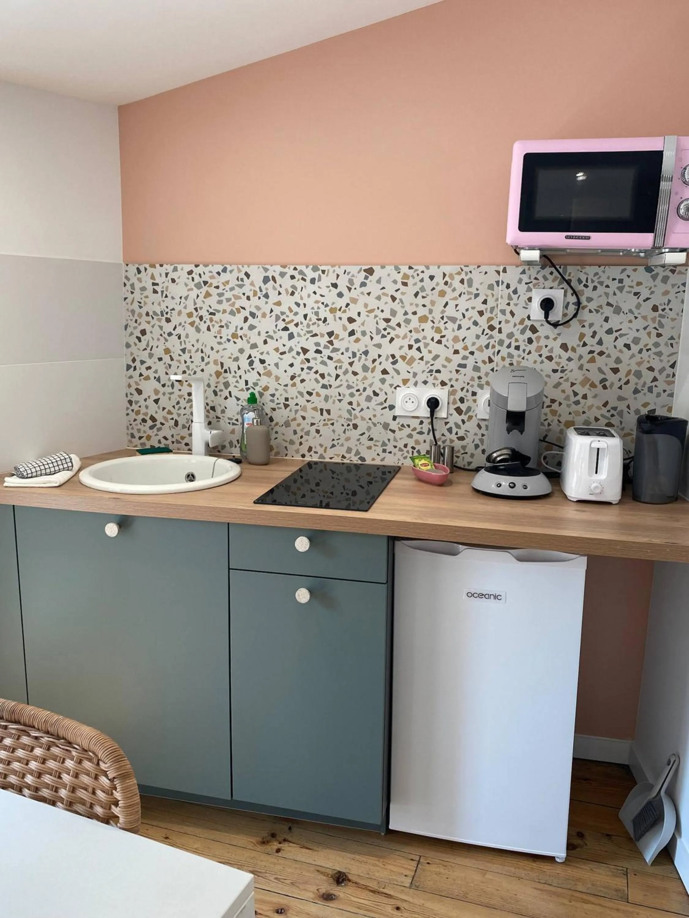 Kitchen or kitchenette in LE CARNOT - Valence