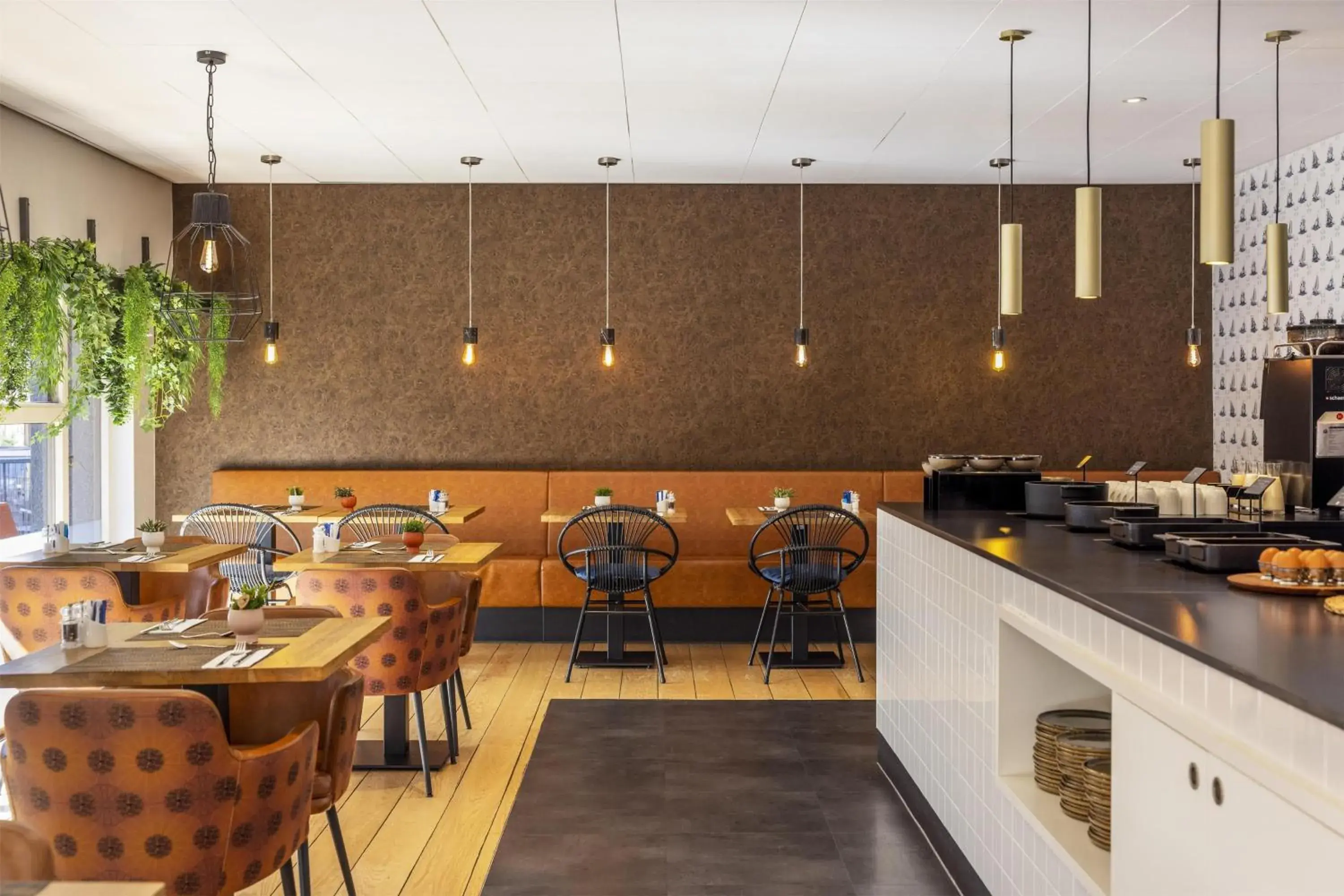 Restaurant/places to eat in NH Amsterdam Leidseplein Restaurant/places to eat in NH Amsterdam Leidseplein