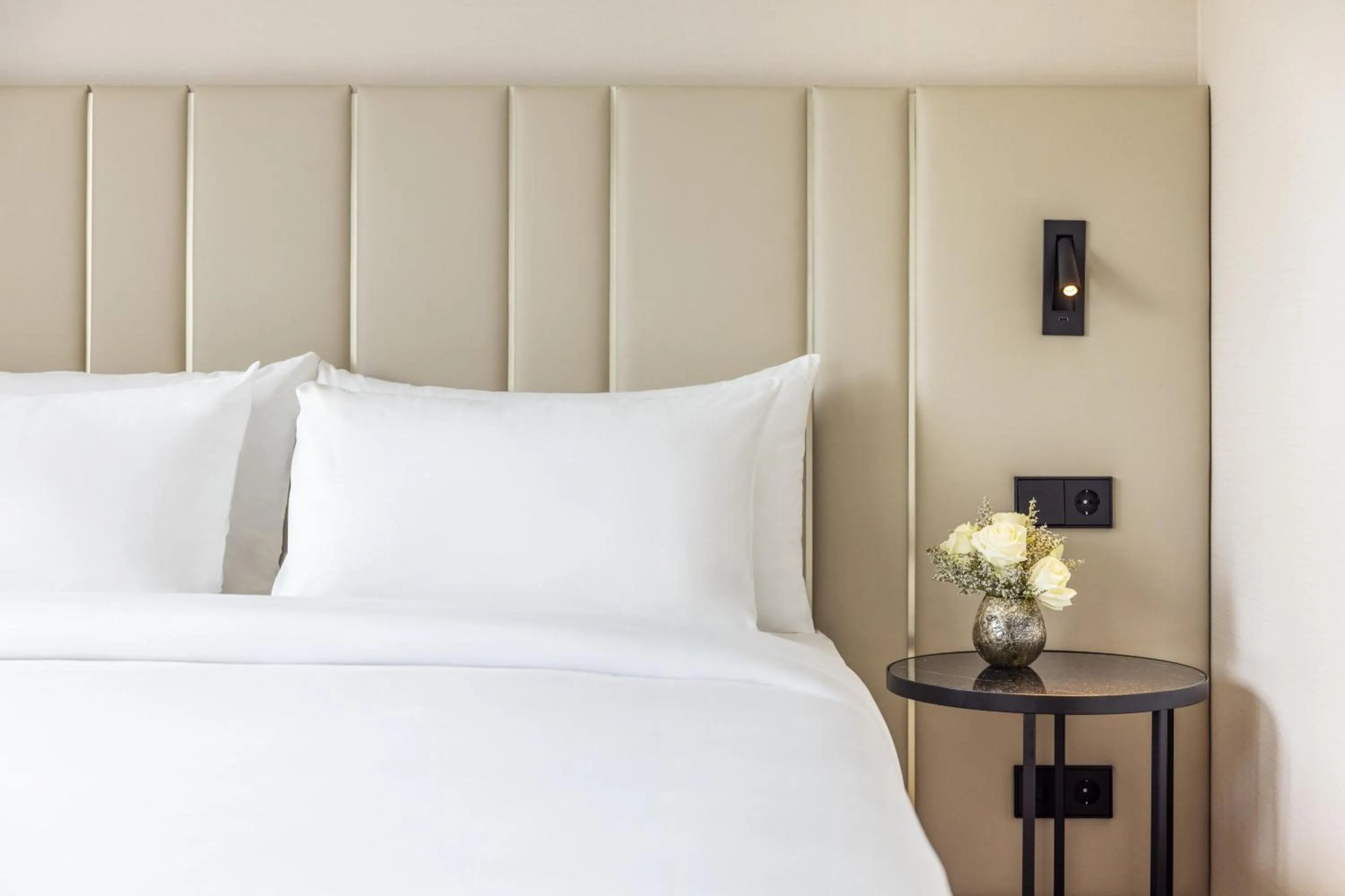 Bedroom, Bed in NH Amsterdam Leidseplein