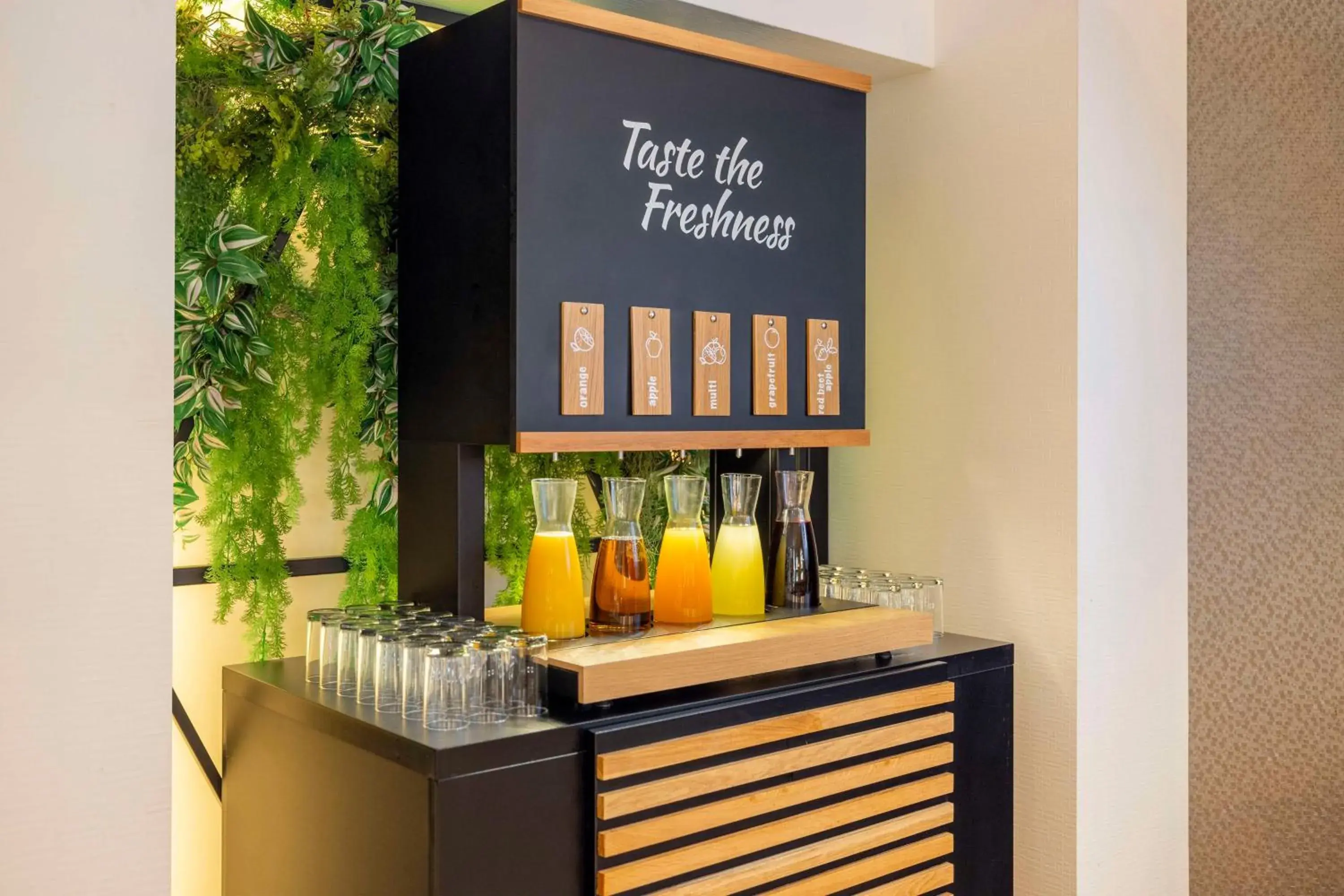 Breakfast in NH Amsterdam Leidseplein Breakfast in NH Amsterdam Leidseplein