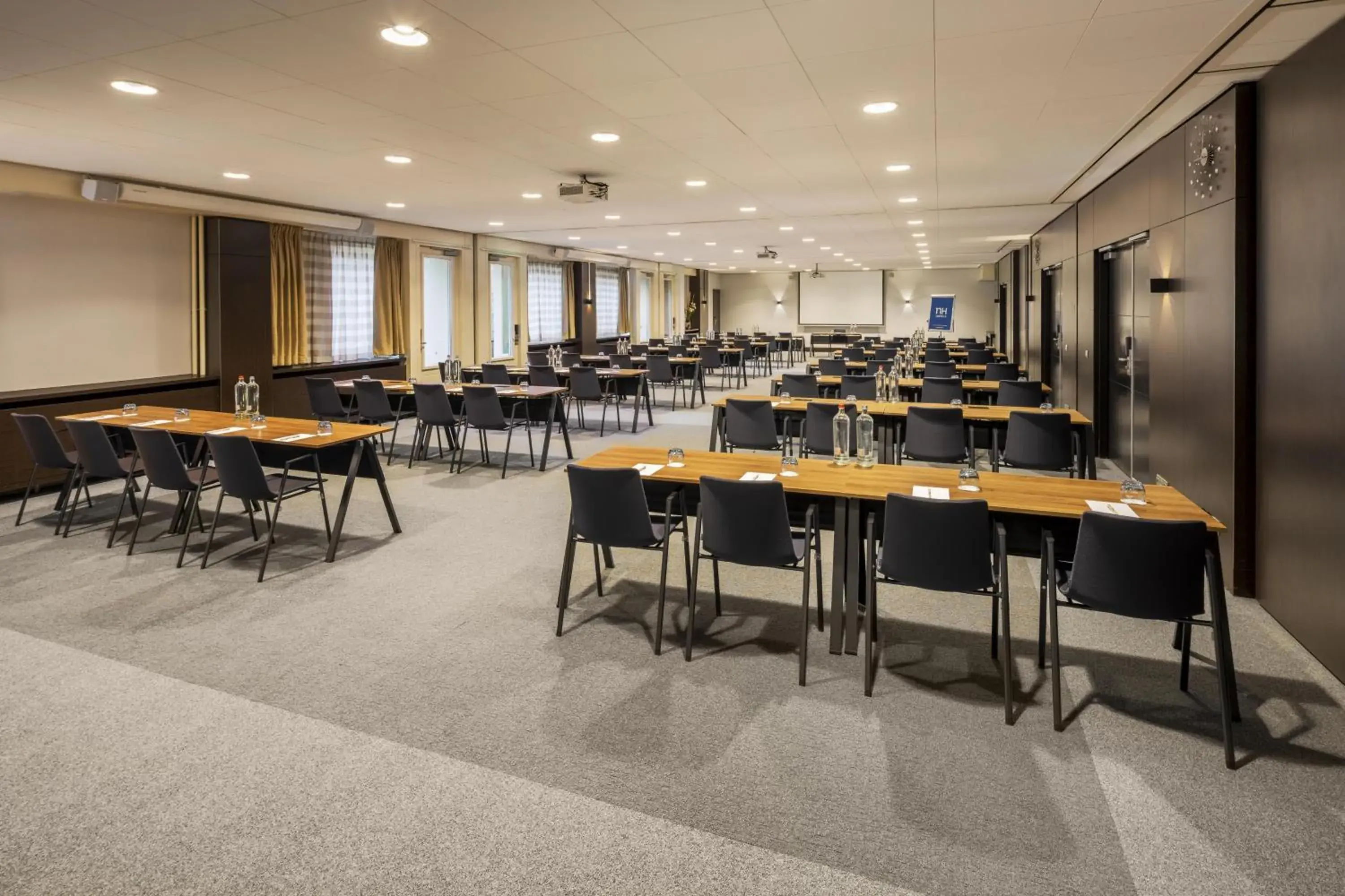 Property building in NH Amsterdam Leidseplein Property building in NH Amsterdam Leidseplein