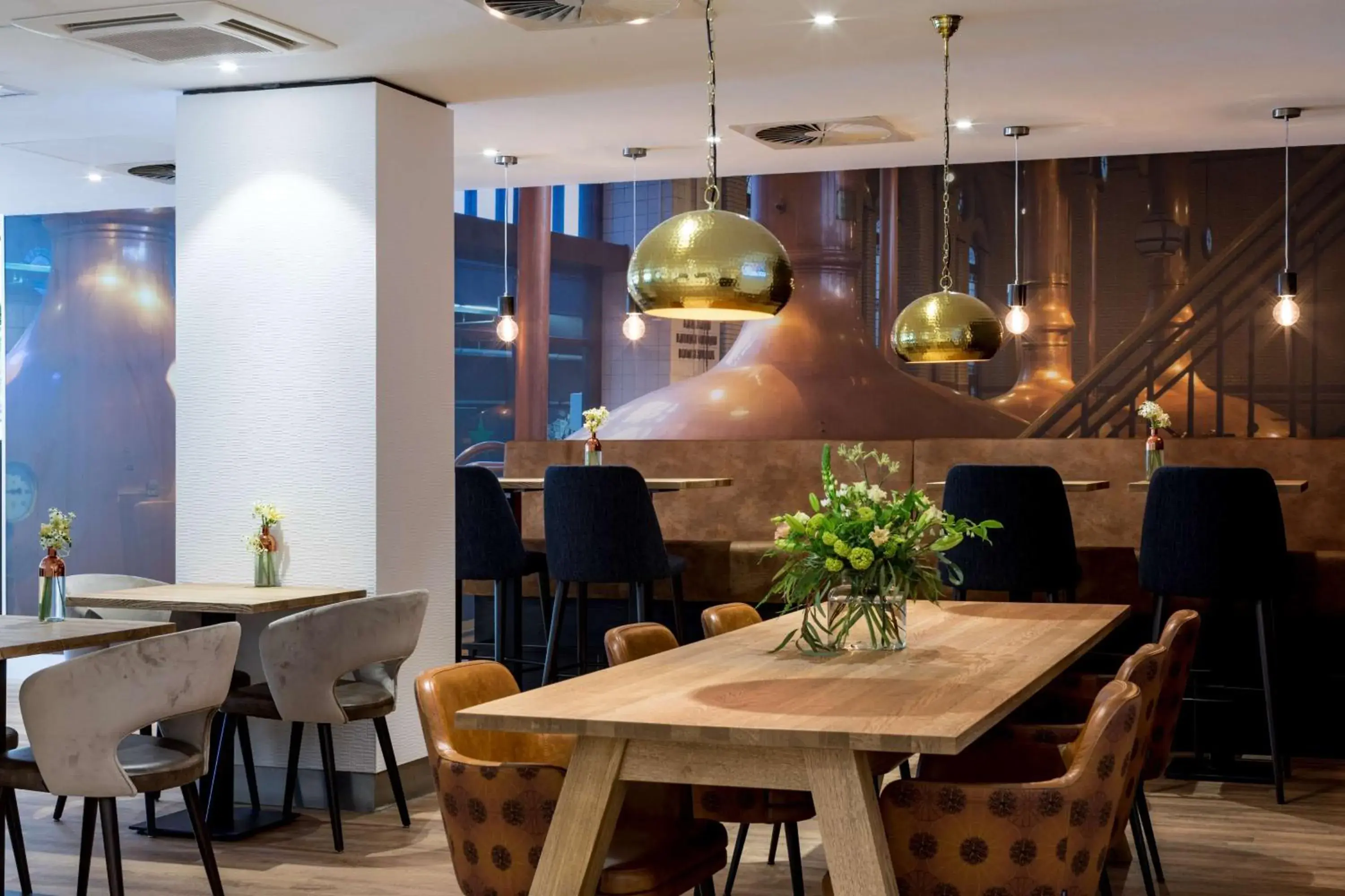 Restaurant/places to eat in NH Amsterdam Leidseplein Restaurant/places to eat in NH Amsterdam Leidseplein