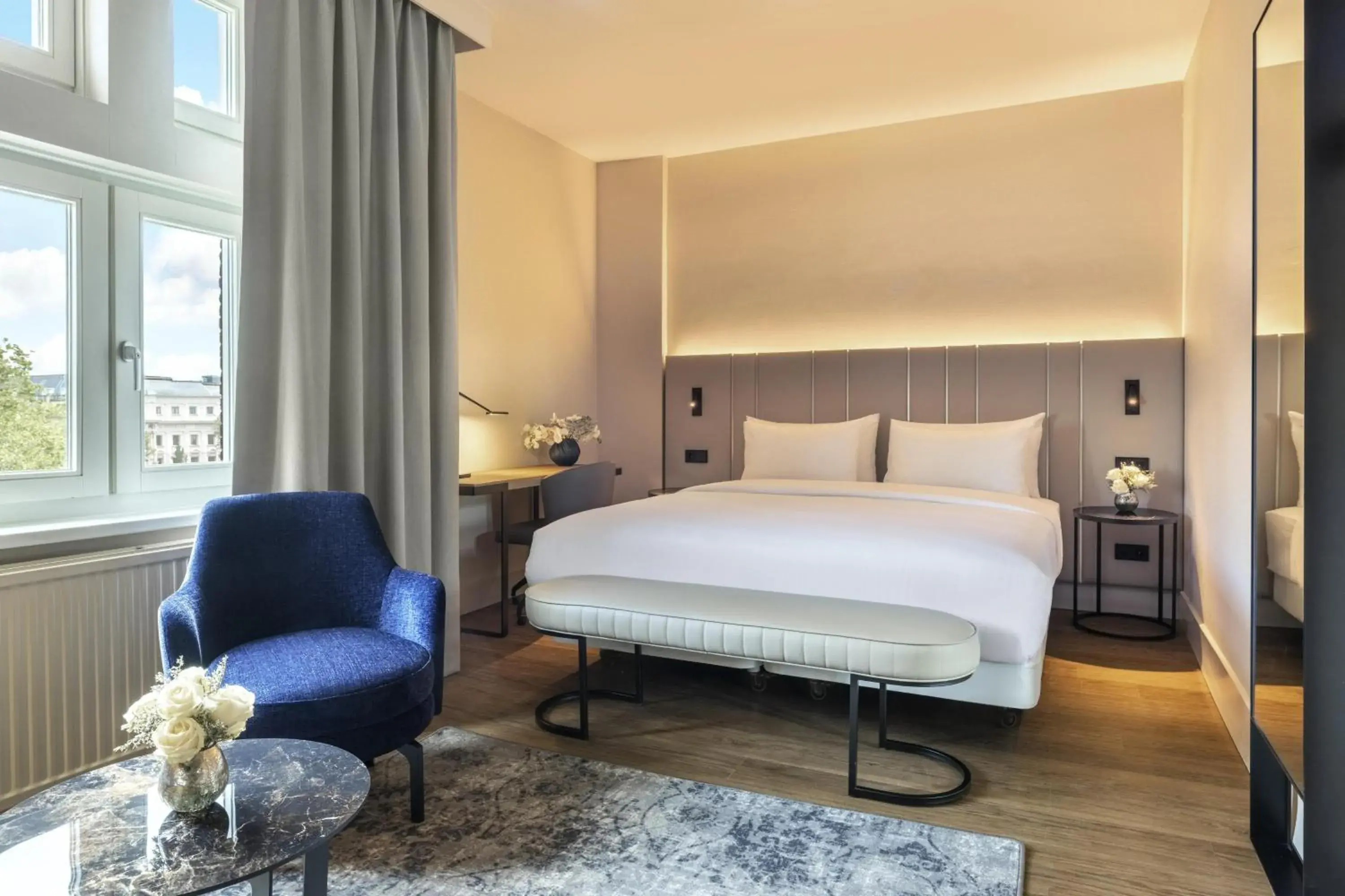 Superior Double or Twin Room in NH Amsterdam Leidseplein Superior Double or Twin Room in NH Amsterdam Leidseplein