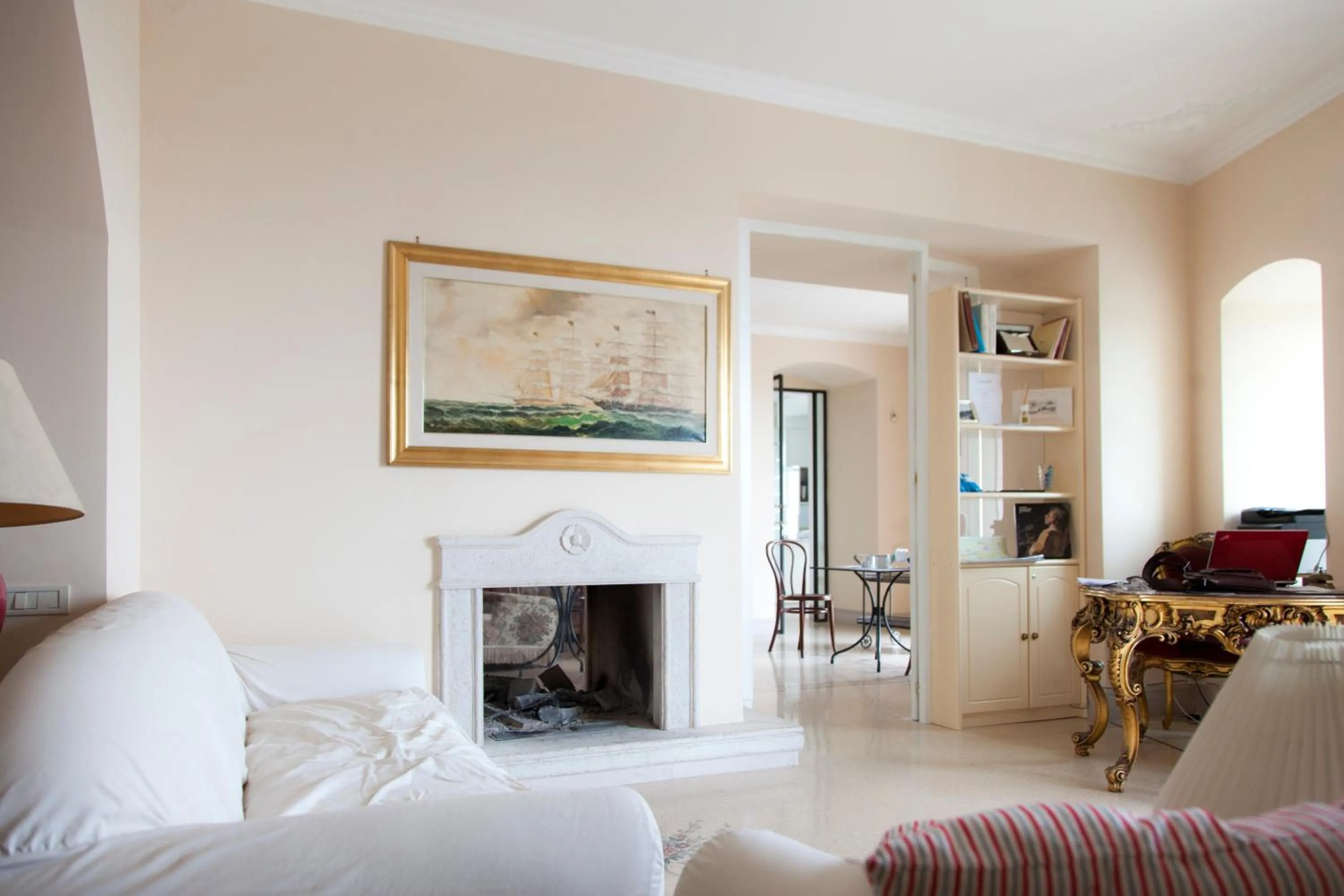 Communal lounge/ TV room in La Dolce Vista - B&B di Charme