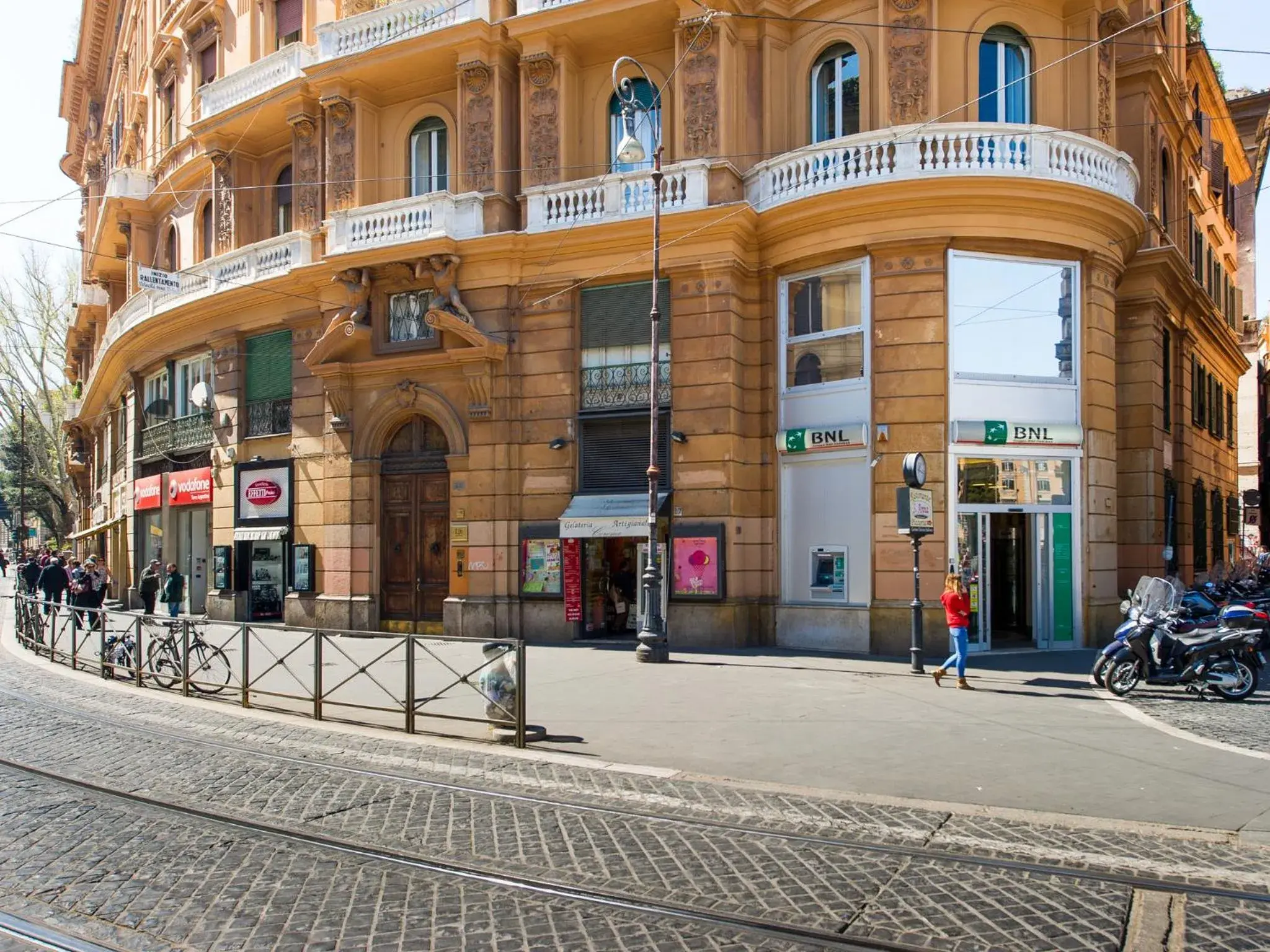 Property building in Lh Royal Suites Terrace Property building in Lh Royal Suites Terrace