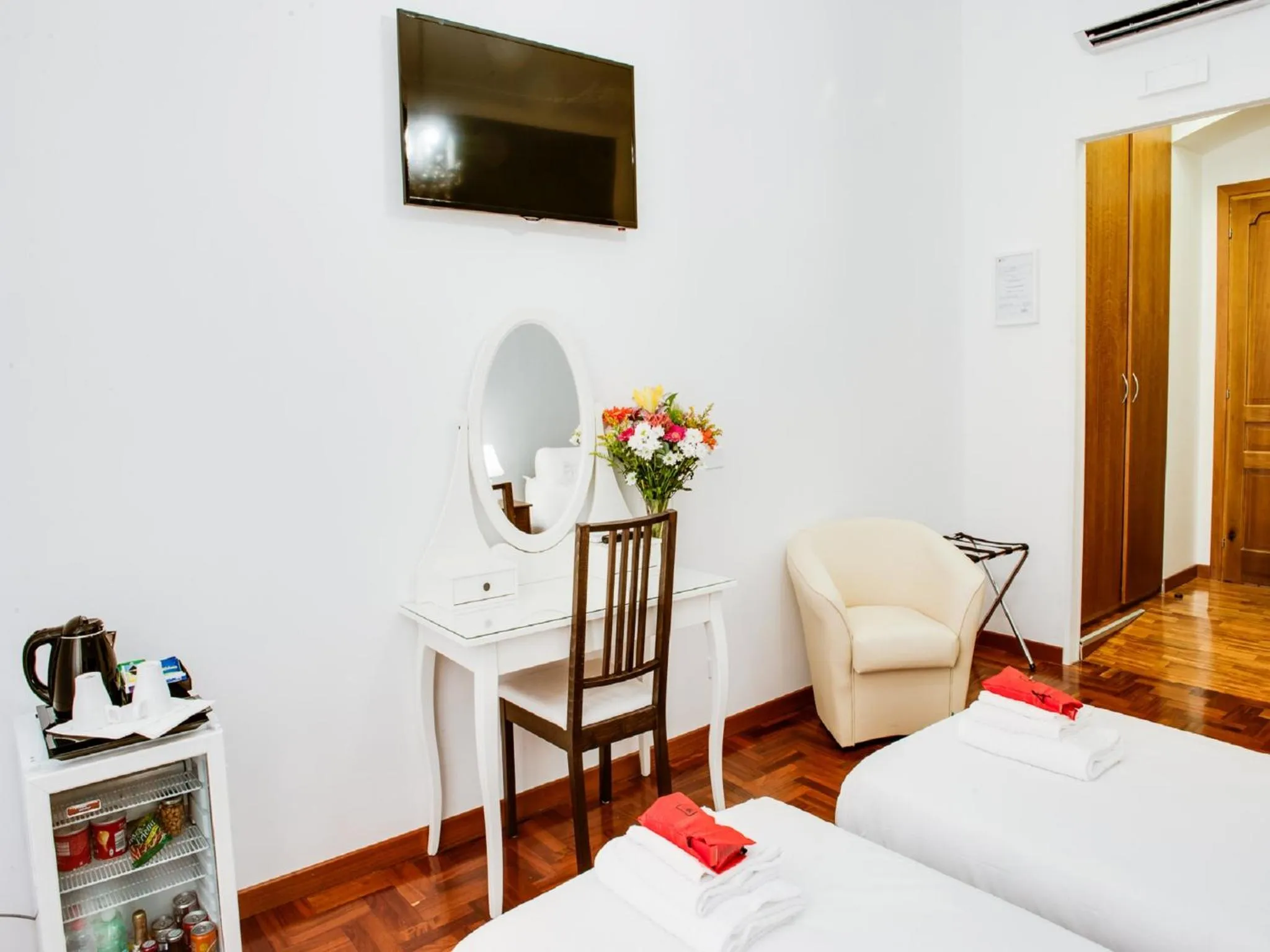 Bed in Lh Royal Suites Terrace