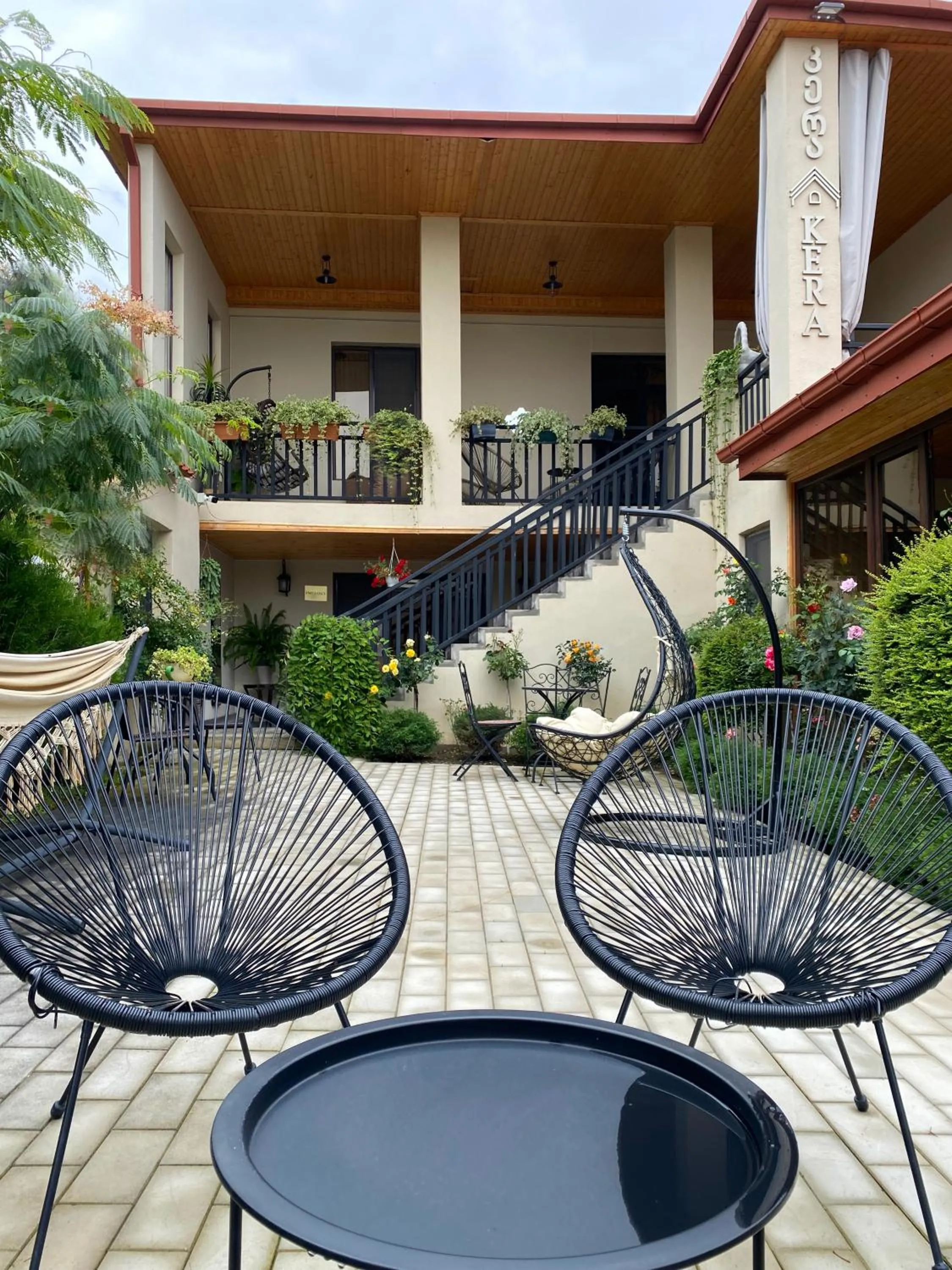 Garden in Kera Rooms