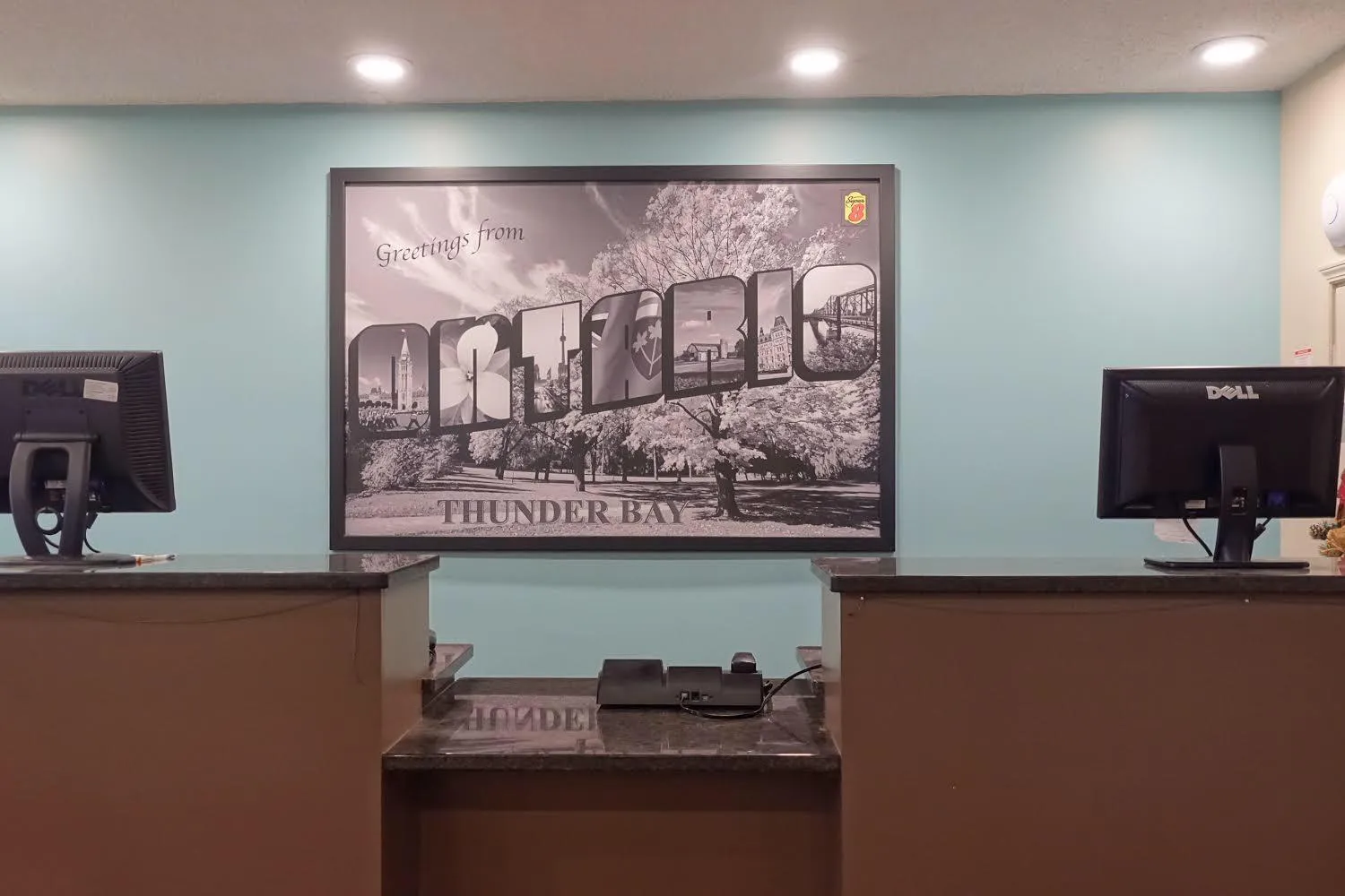 Lobby or reception in Super 8 by Wyndham Thunder Bay