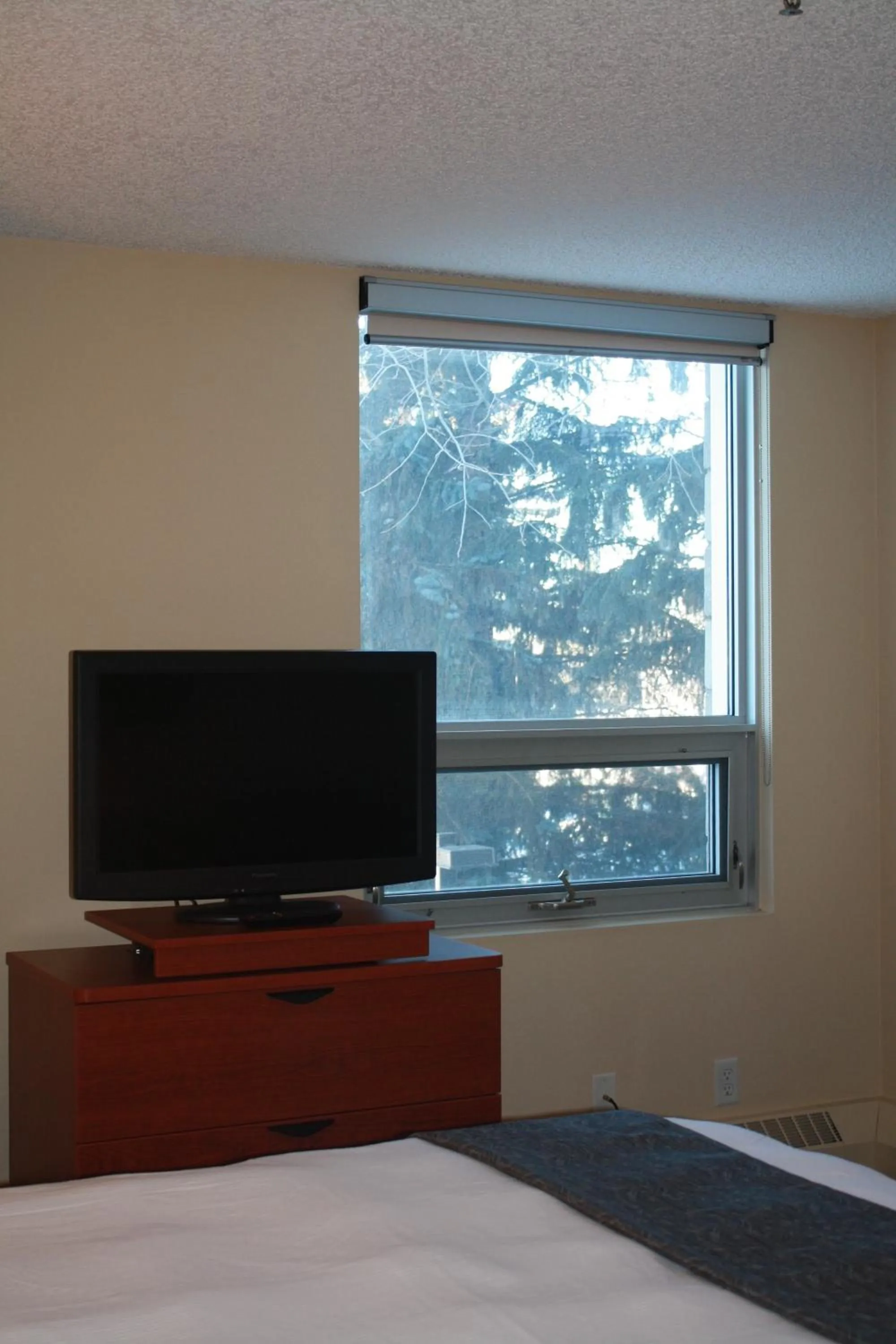 Bed in University of Alberta - Hotel