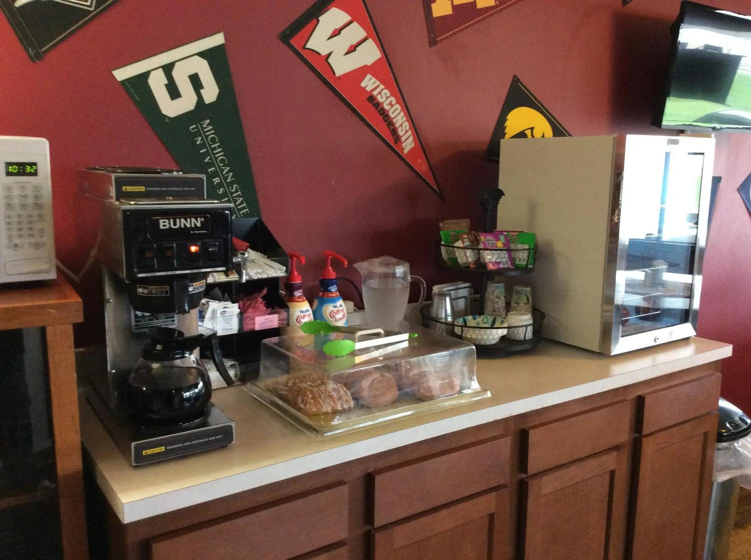 Breakfast in Sports Club Motel