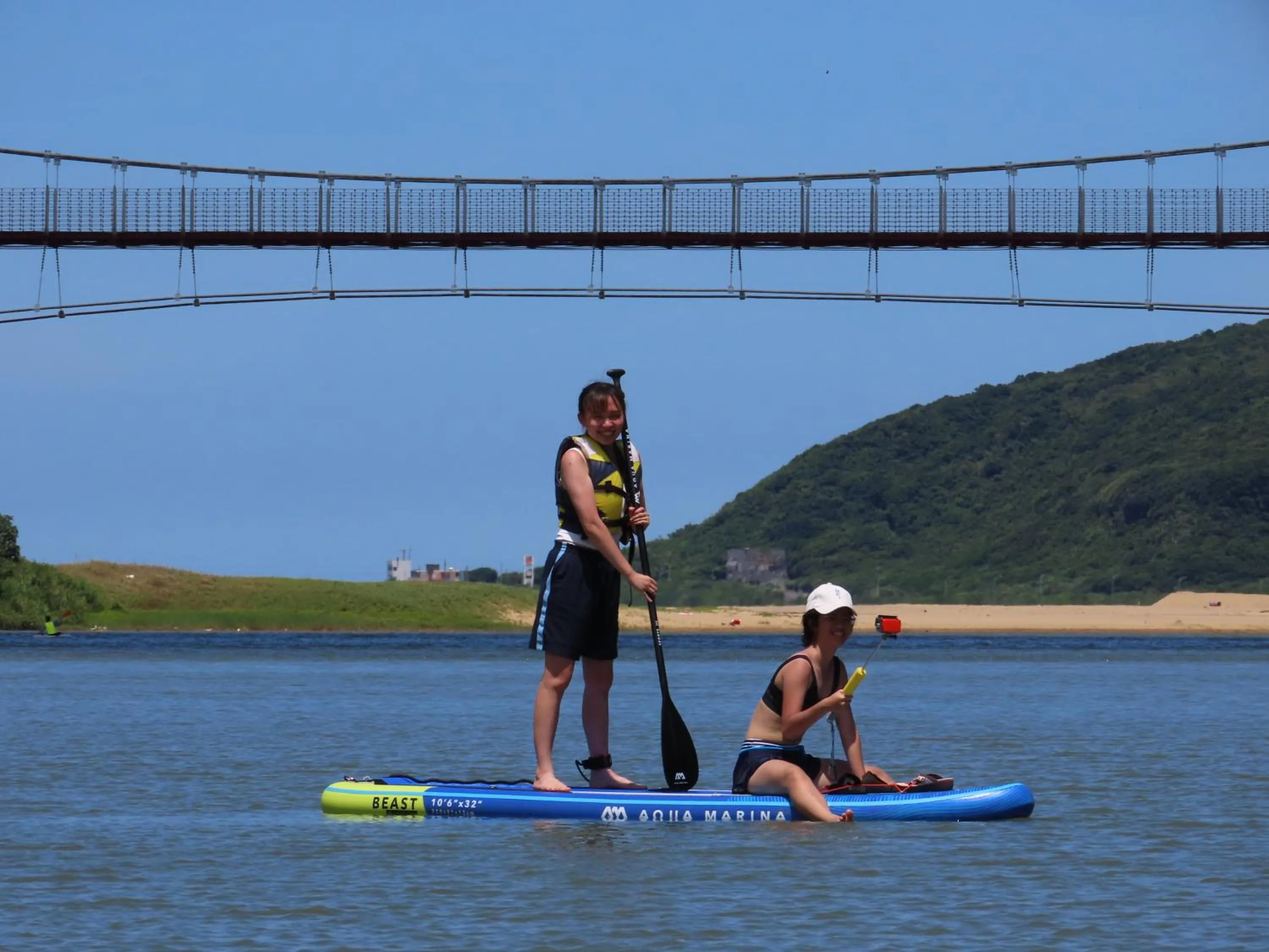 Canoeing in On My Way Jiufen Hostel 途中九份青旅民宿