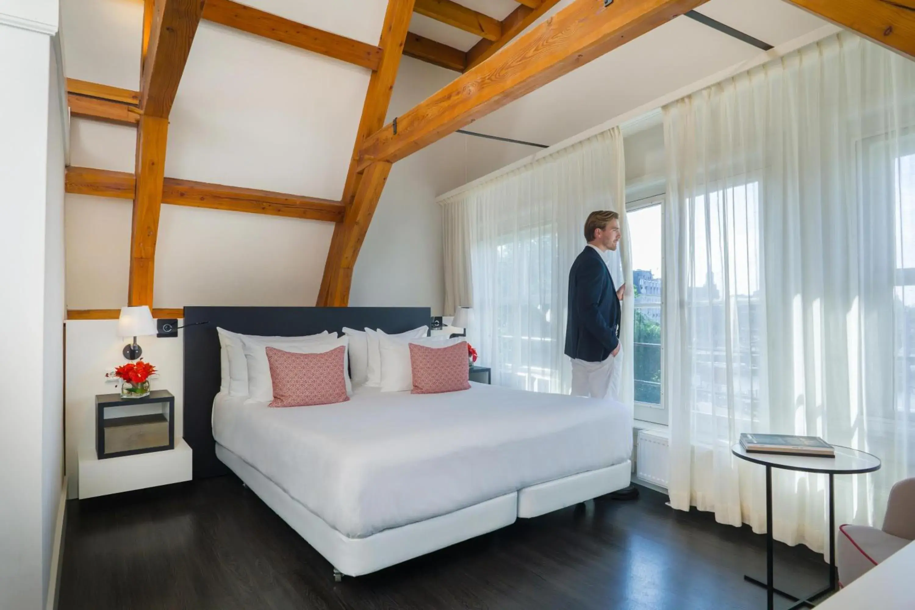 Lounge or bar, Bed in NH Collection Amsterdam Barbizon Palace Lounge or bar, Bed in NH Collection Amsterdam Barbizon Palace