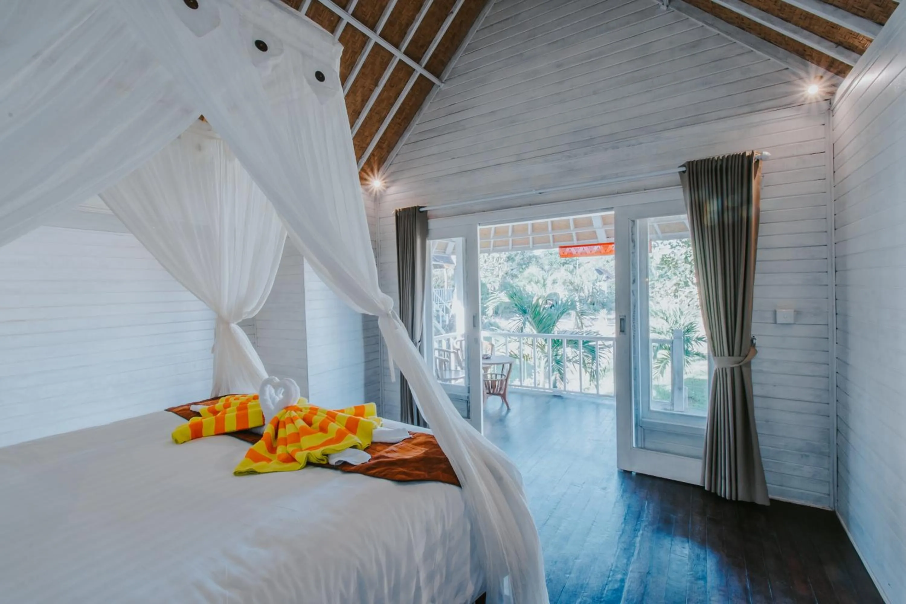 Bedroom, Bed in Paluh Beach Huts