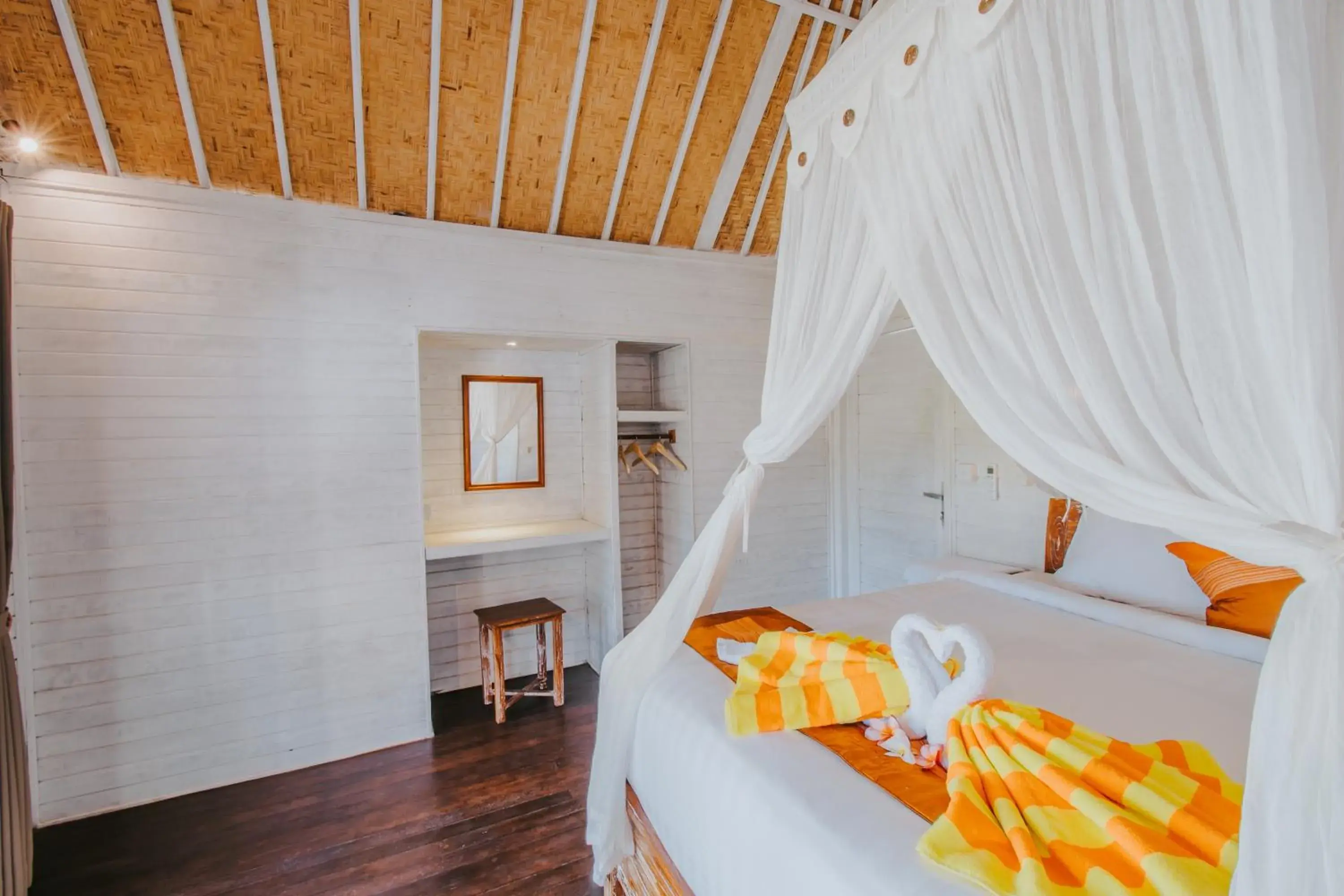 Double Room with Patio in Paluh Beach Huts Double Room with Patio in Paluh Beach Huts