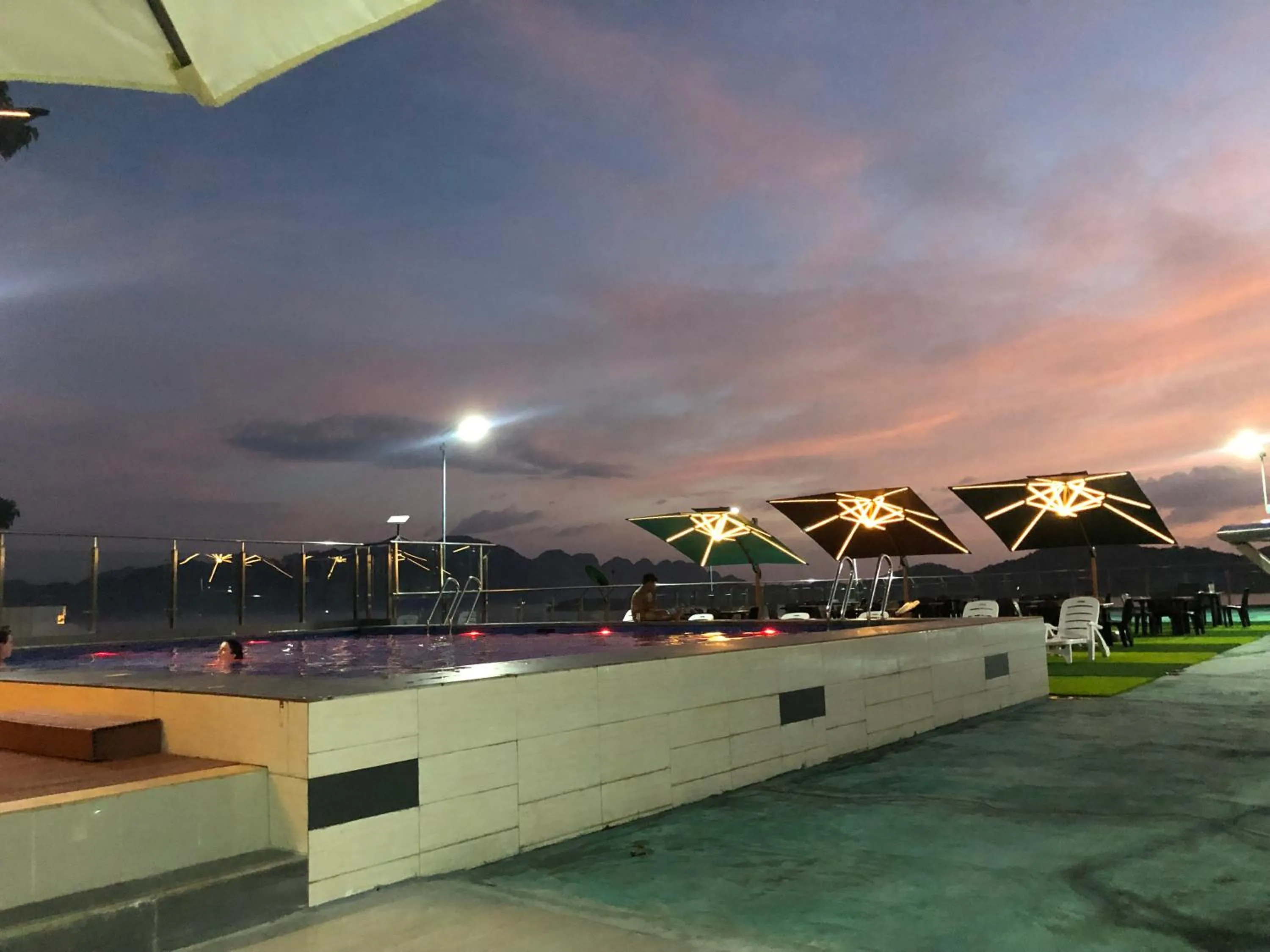 Night in Sky Garden Hotel