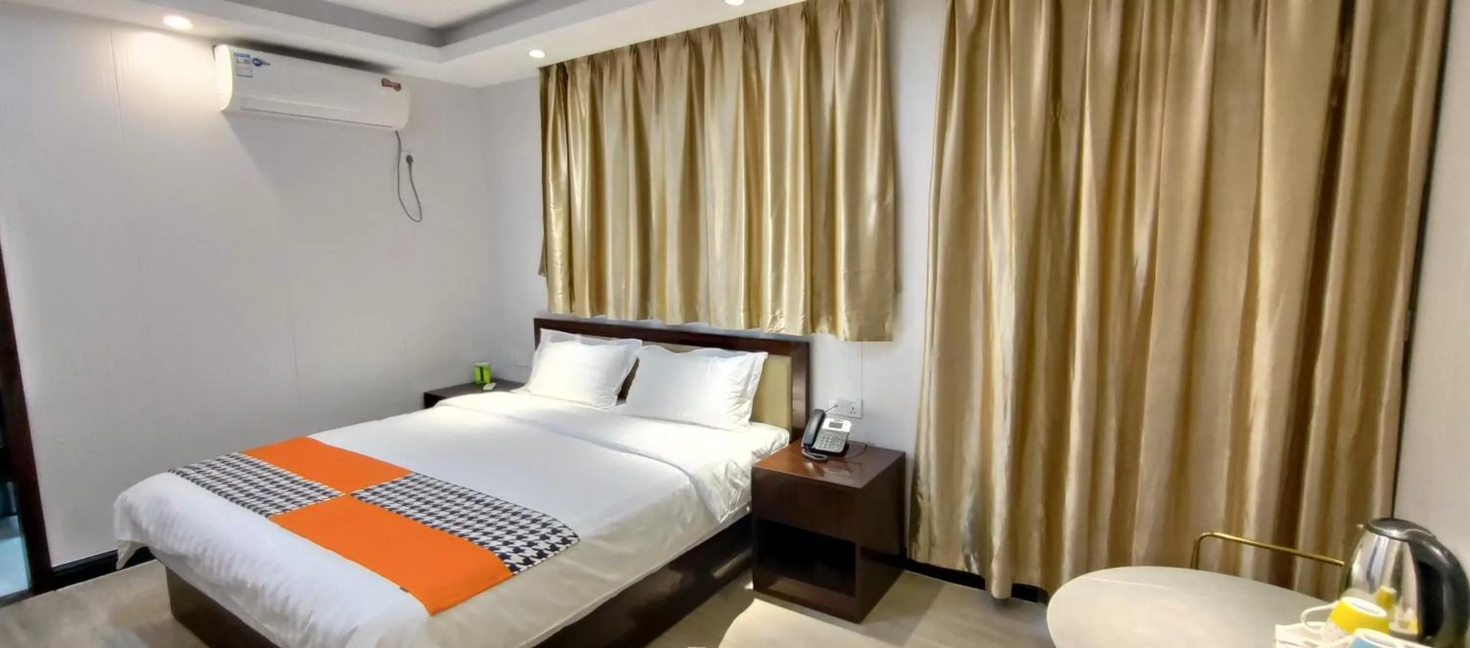 Photo of the whole room, Bed in Sky Garden Hotel